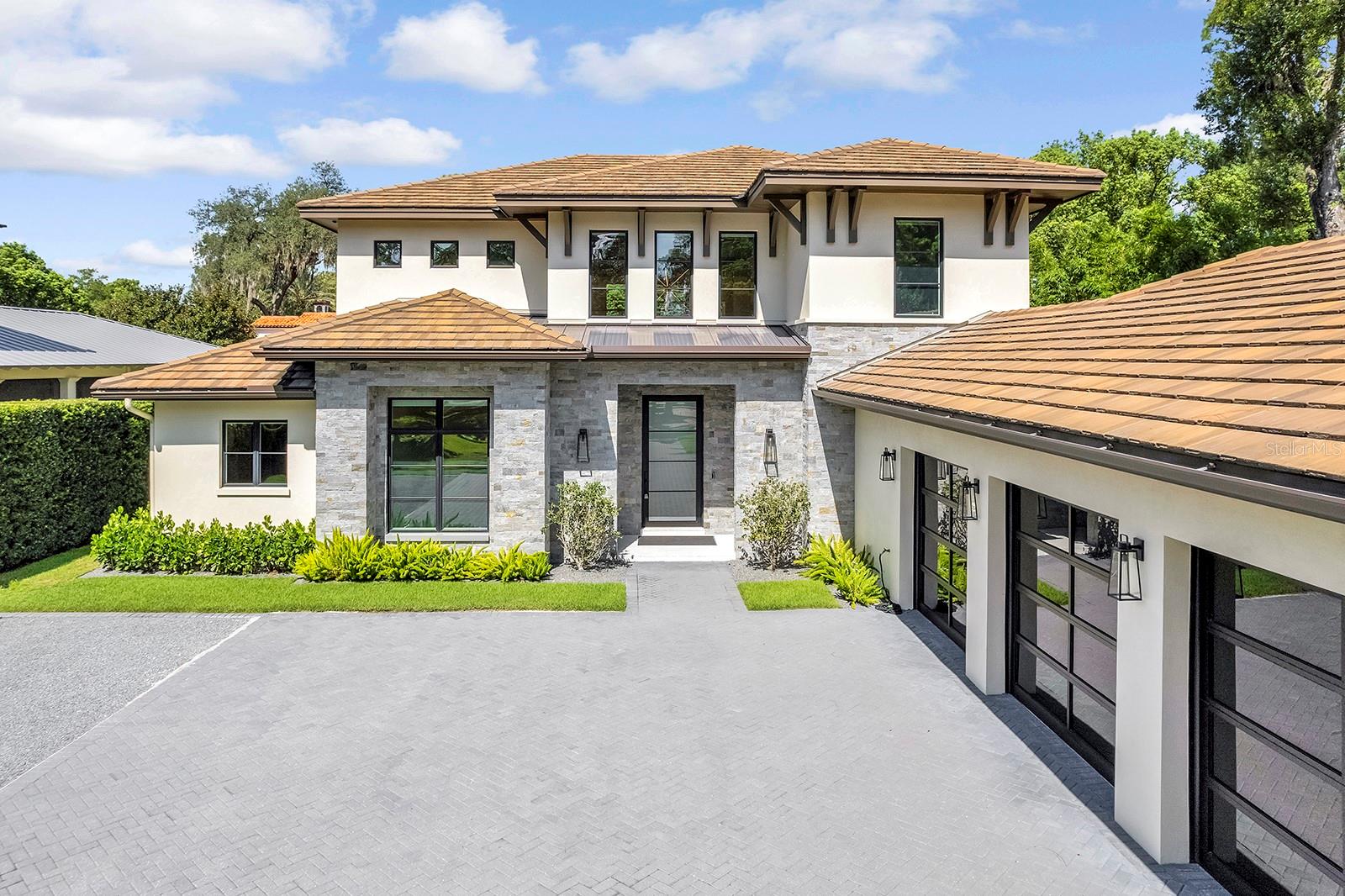 O6437917 Property Photo