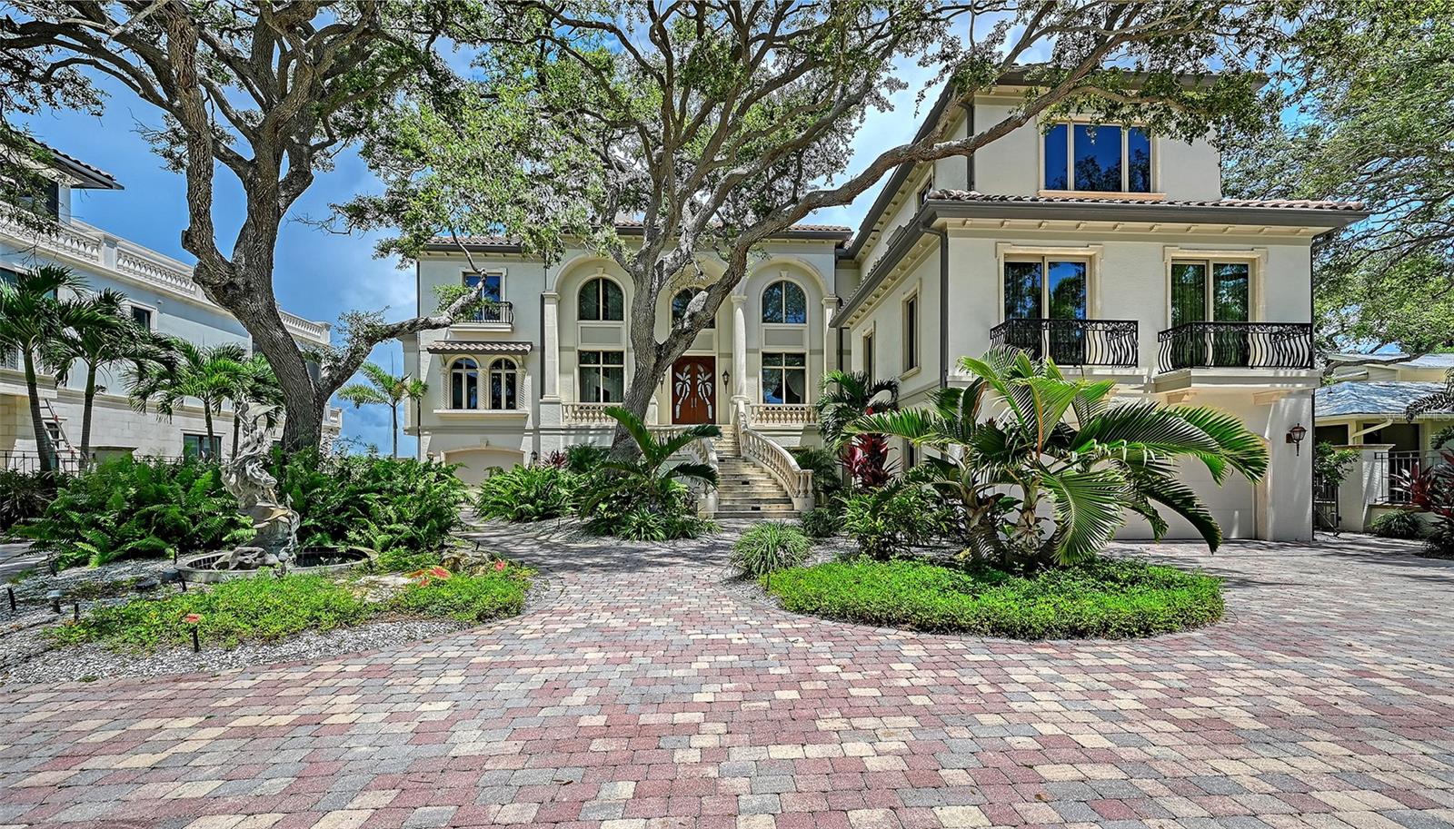 A4704643 Property Photo