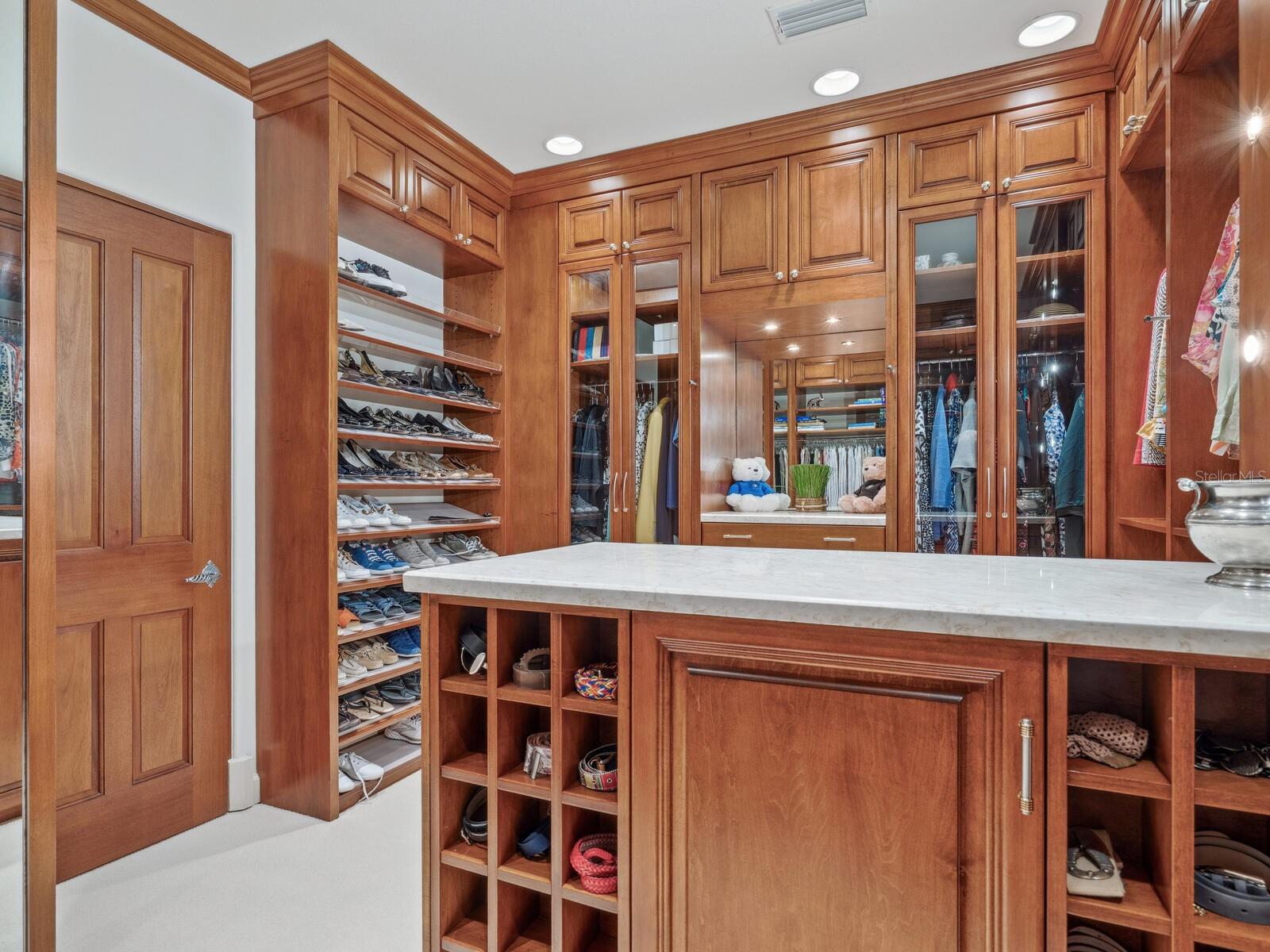 A4704643 Property Photo
