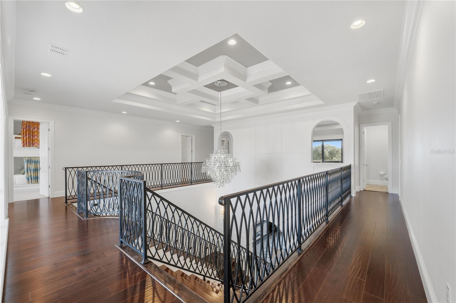 O6438655 Property Photo