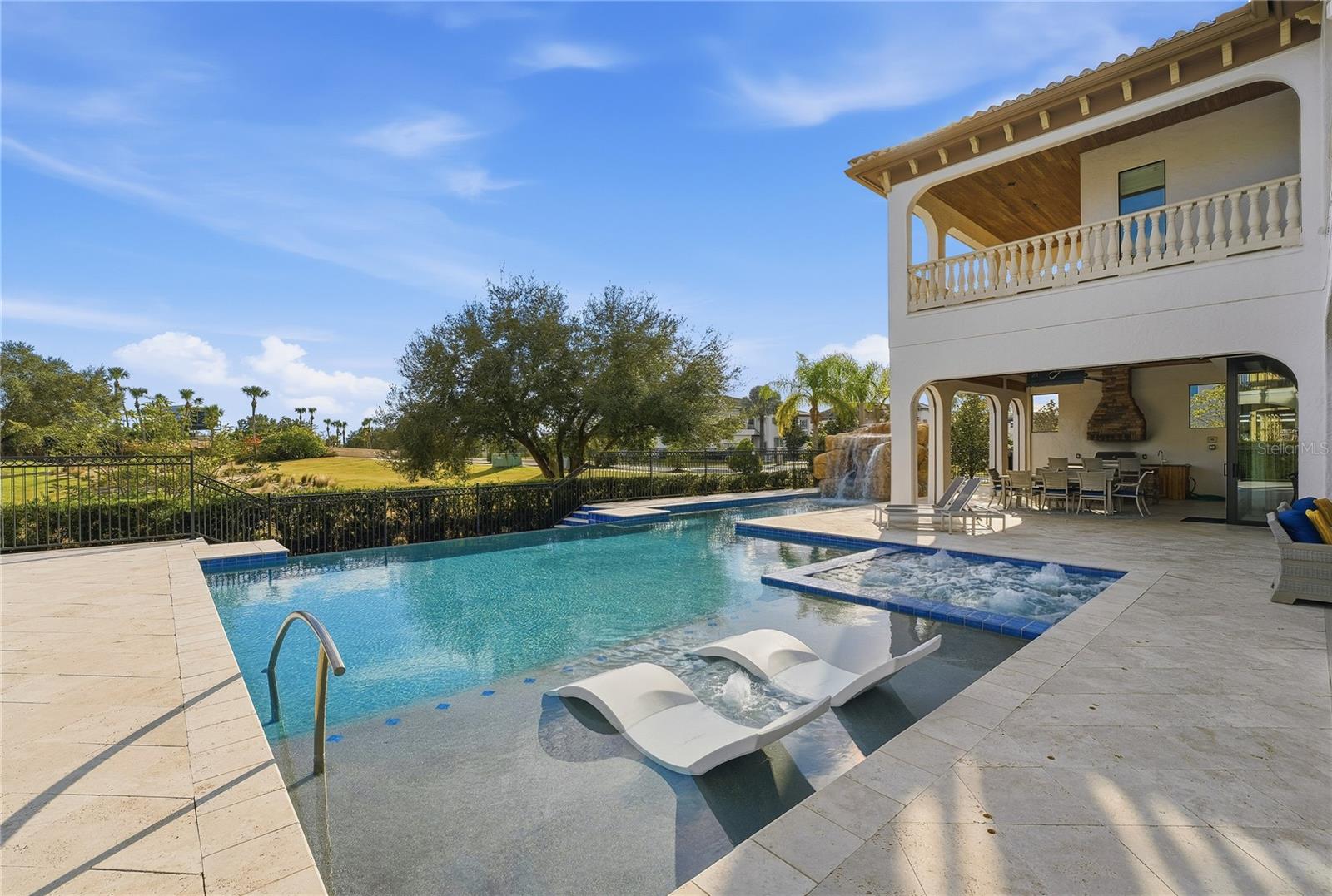 O6438655 Property Photo
