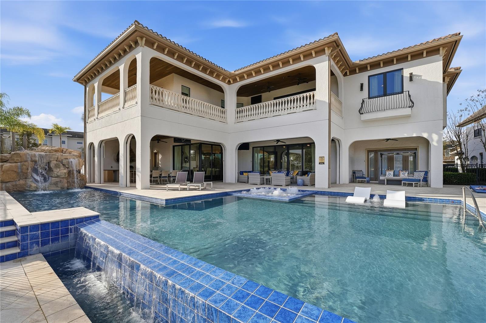 O6438655 Property Photo