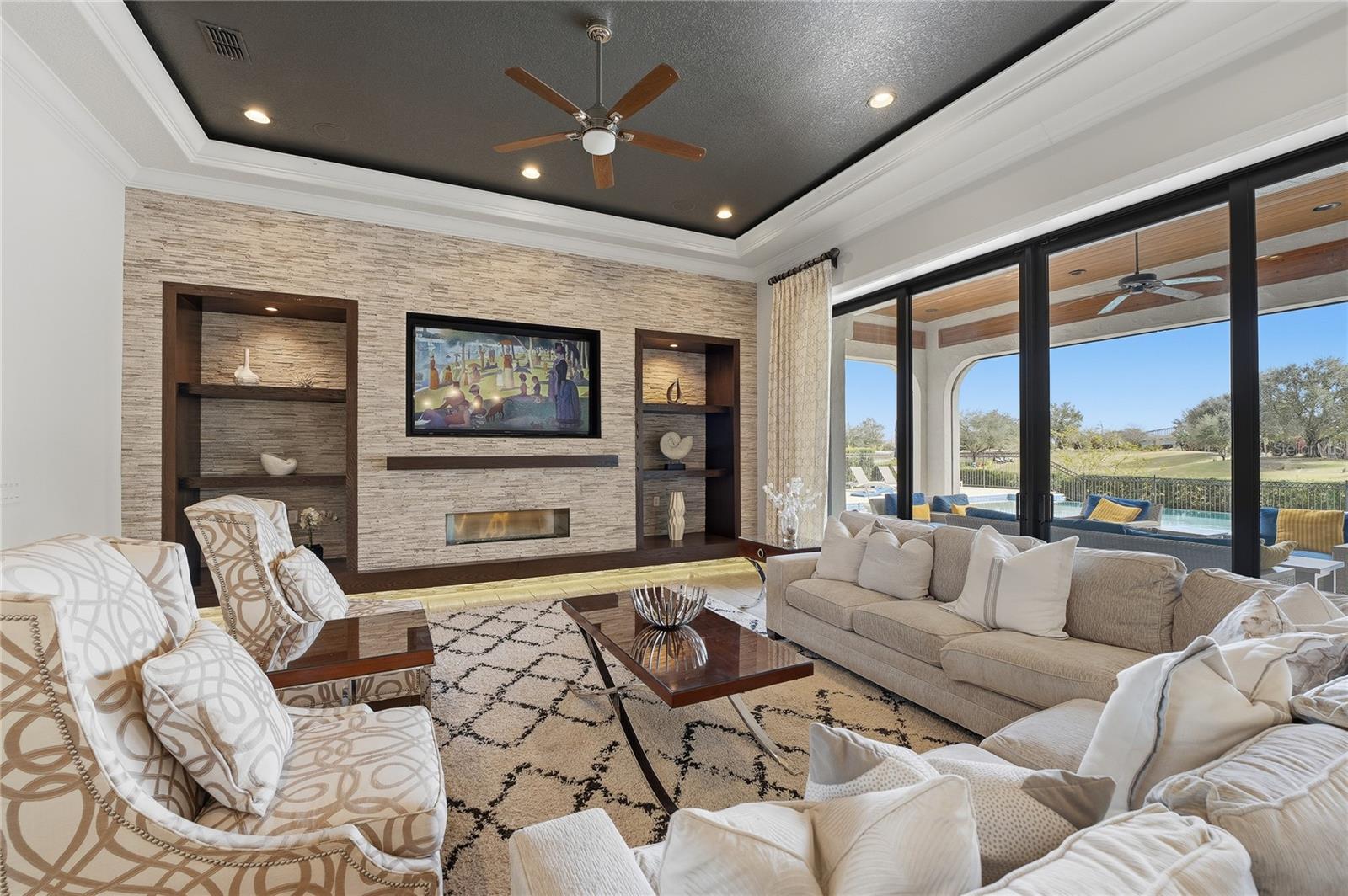 O6438655 Property Photo