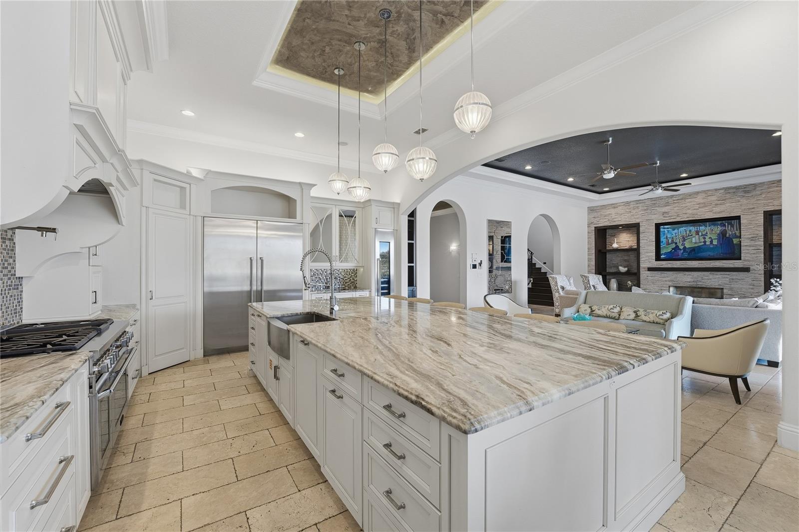 O6438655 Property Photo
