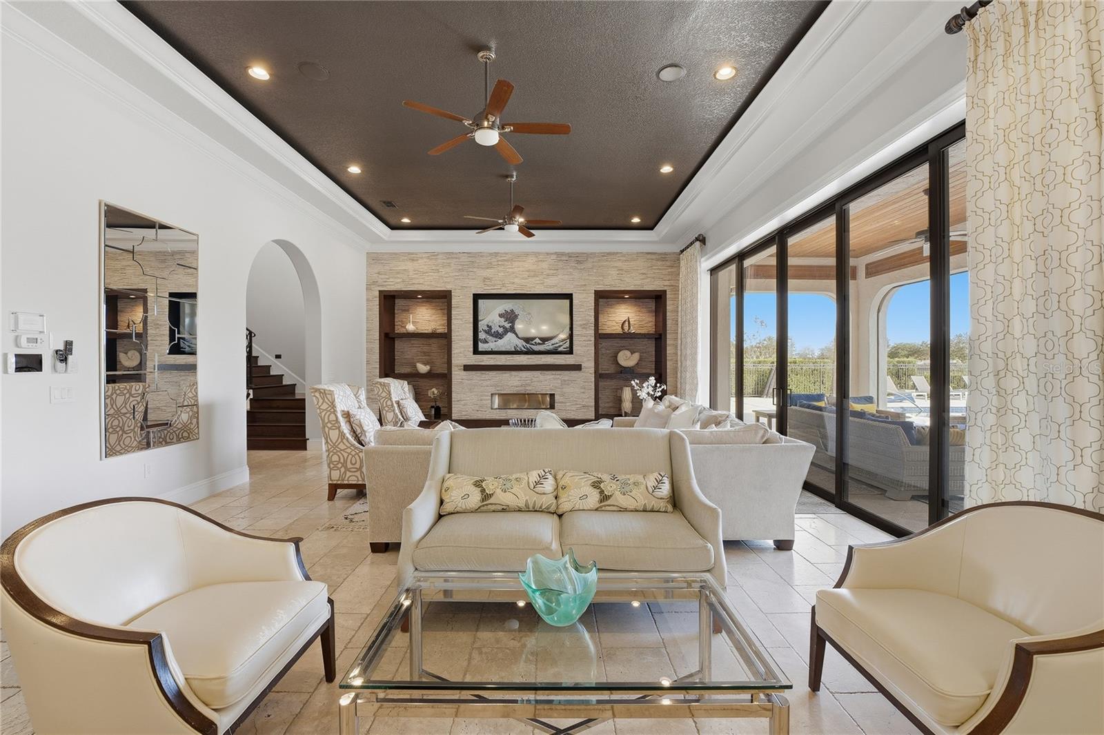 O6438655 Property Photo