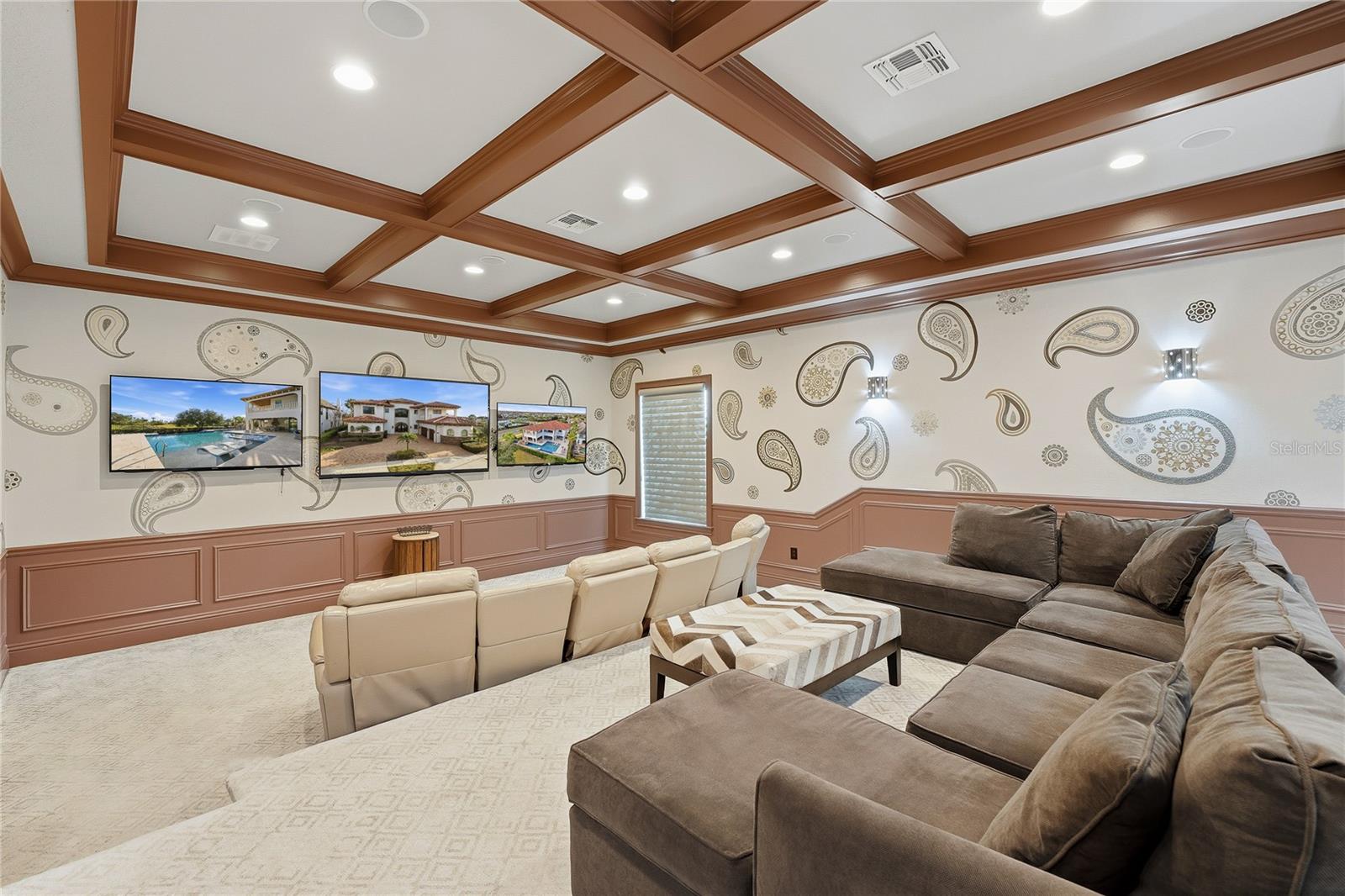 O6438655 Property Photo