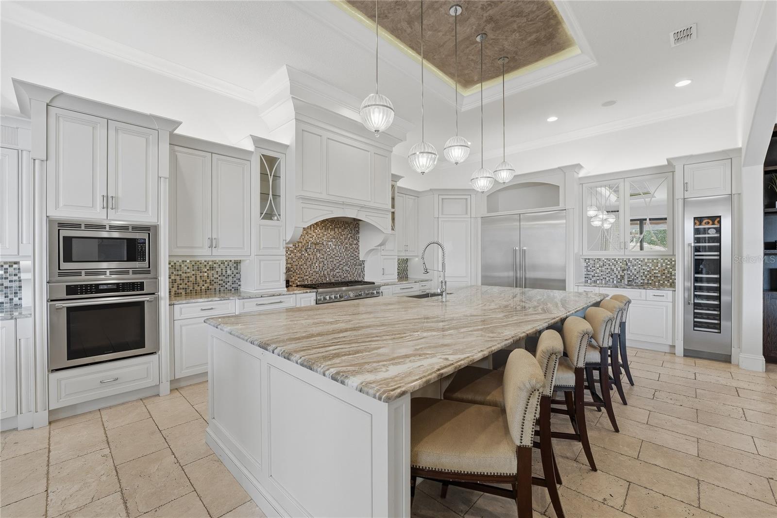 O6438655 Property Photo