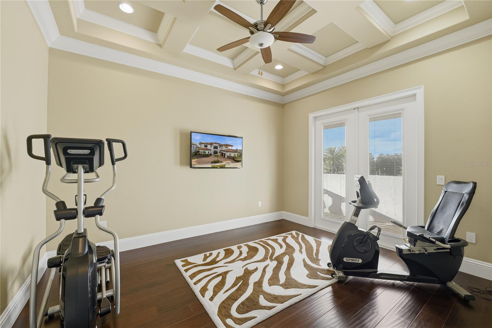 O6438655 Property Photo