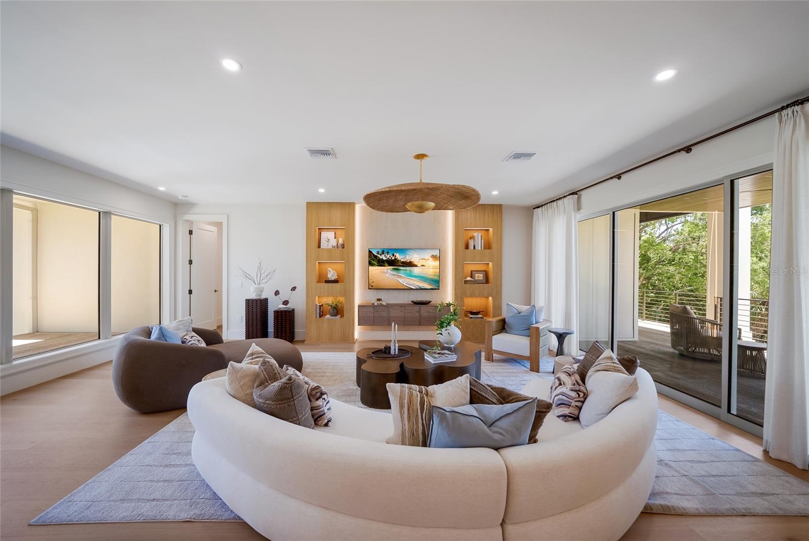 A4704981 Property Photo