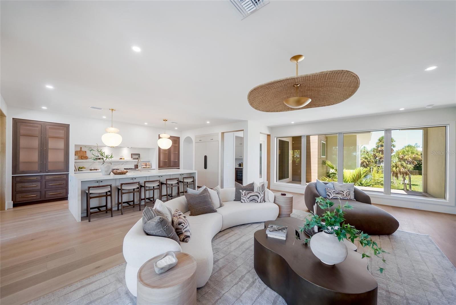 A4704981 Property Photo