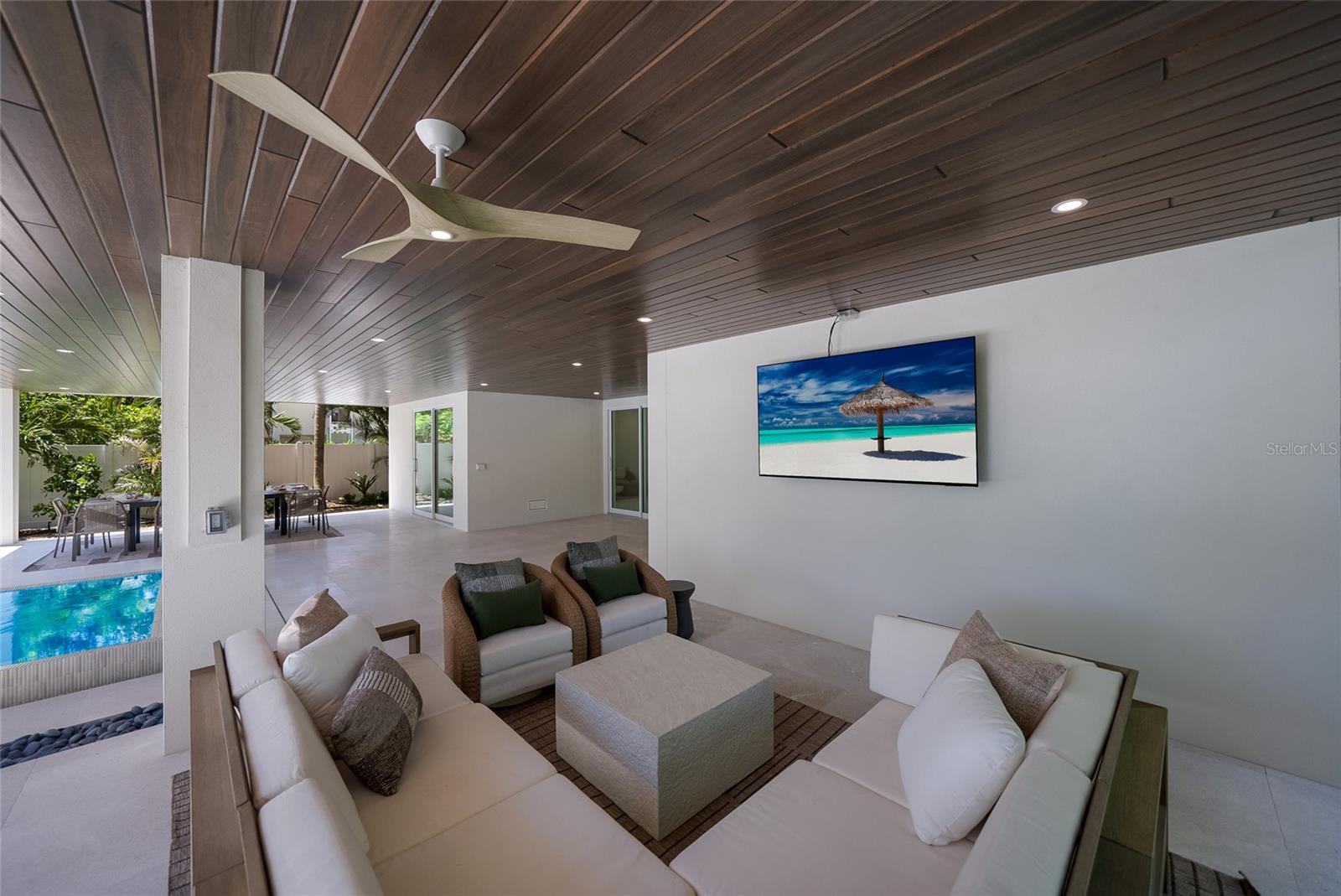 A4704981 Property Photo