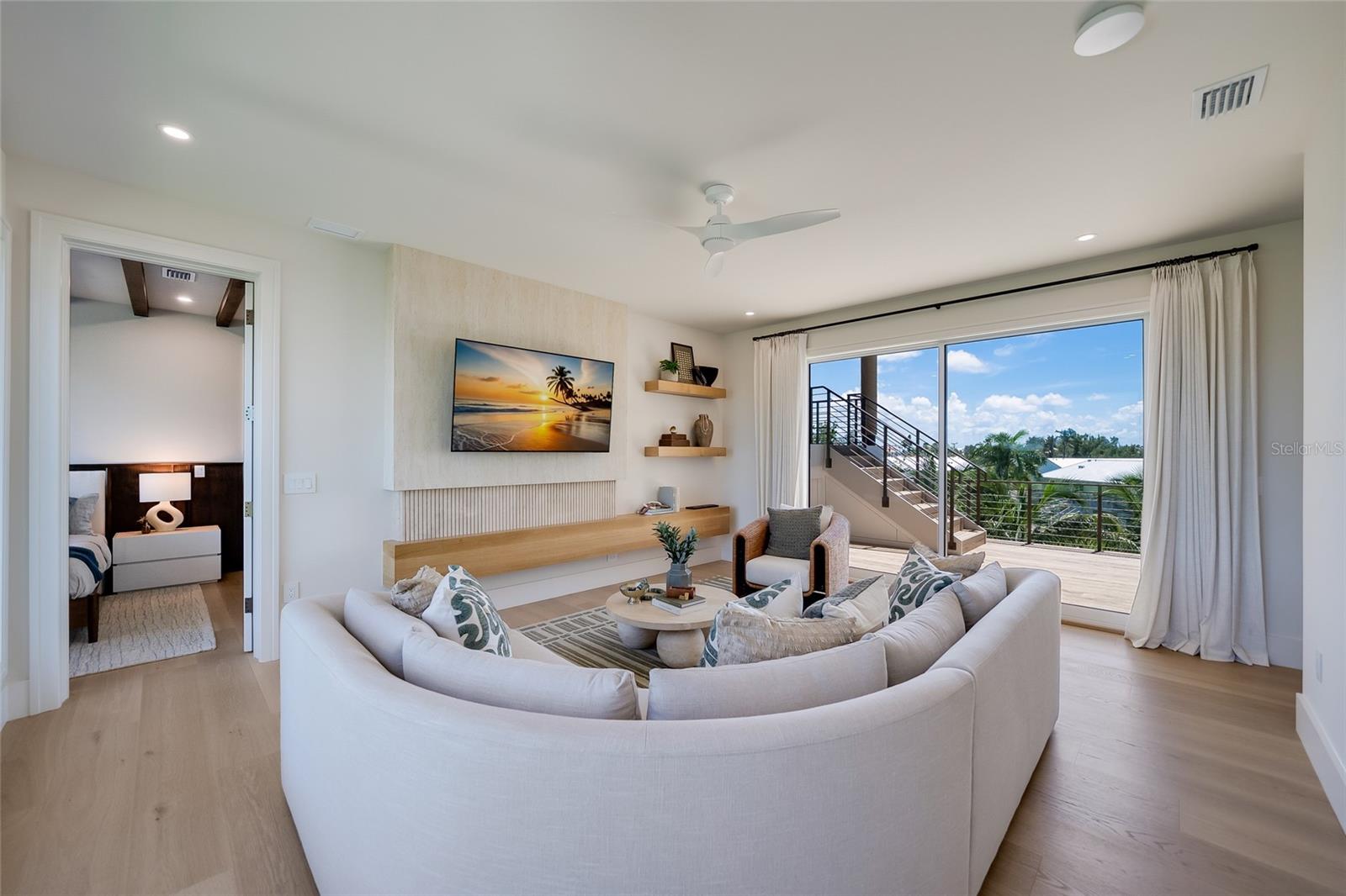 A4704981 Property Photo