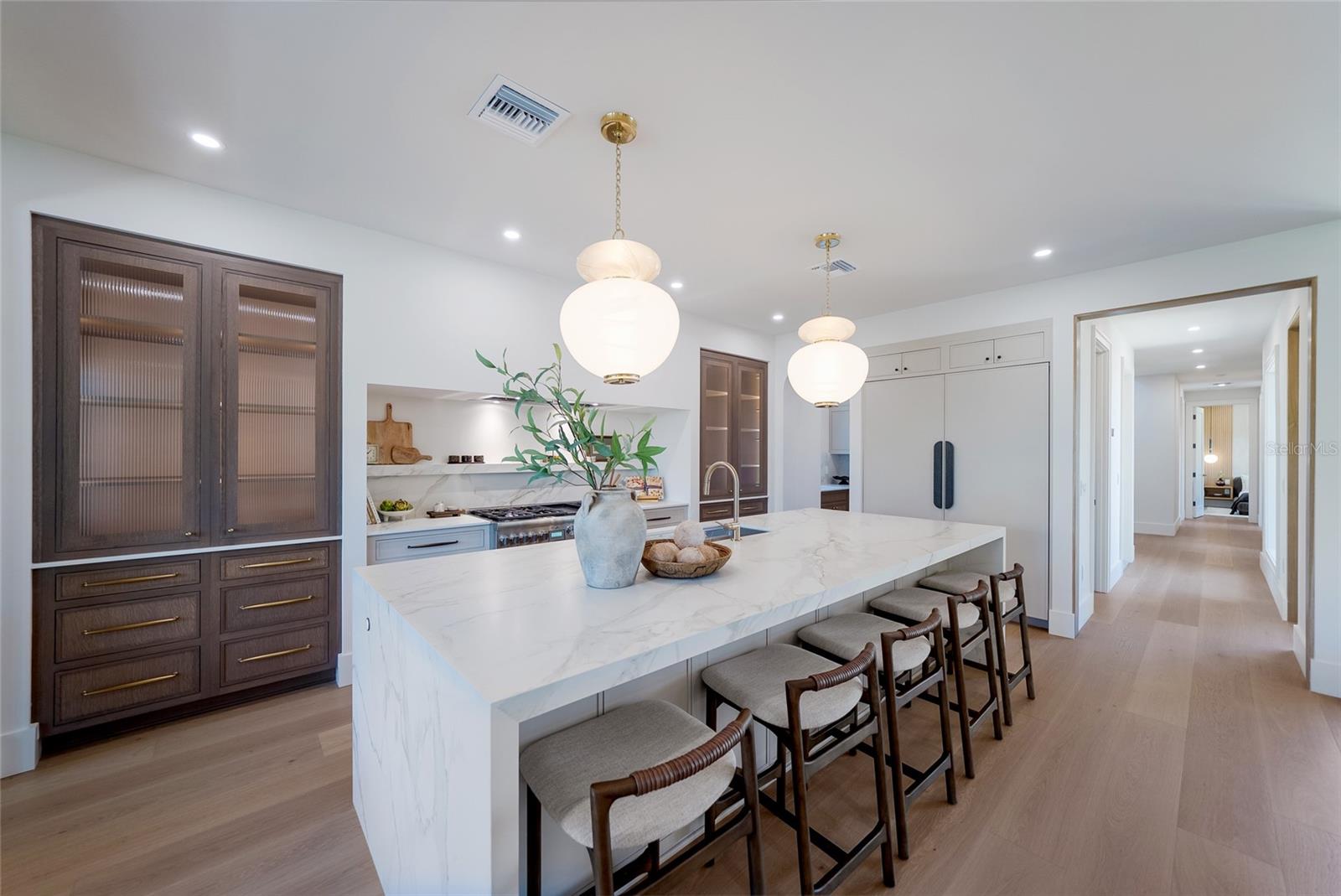 A4704981 Property Photo