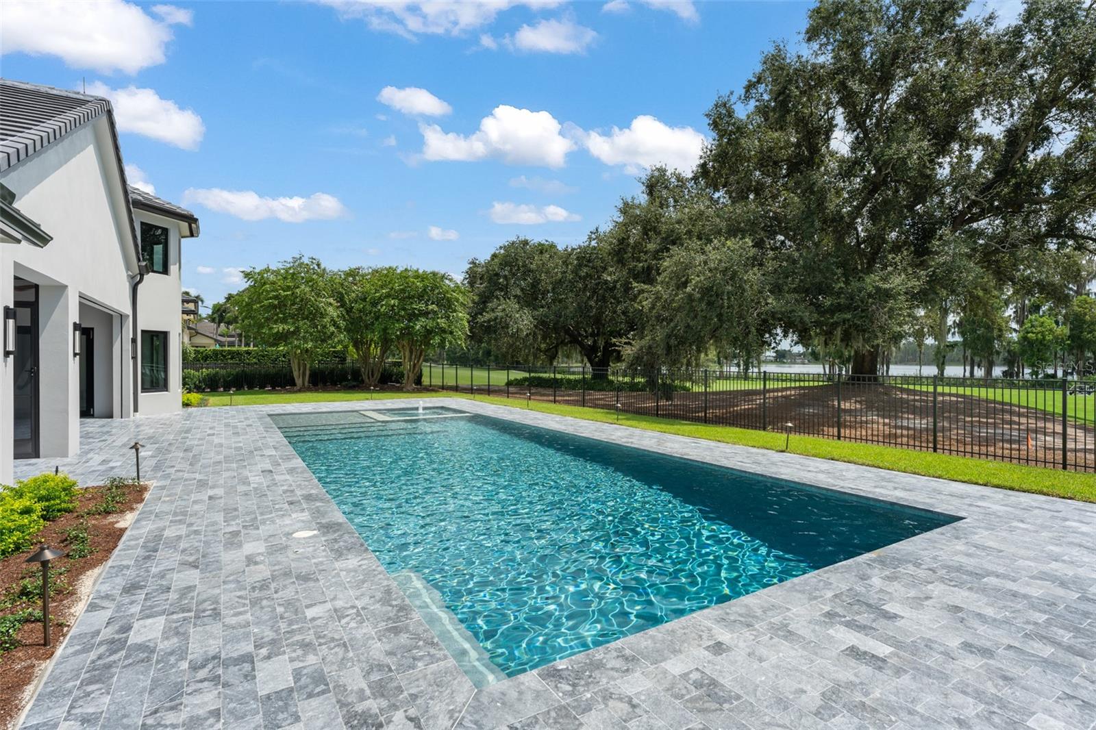 O6439156 Property Photo
