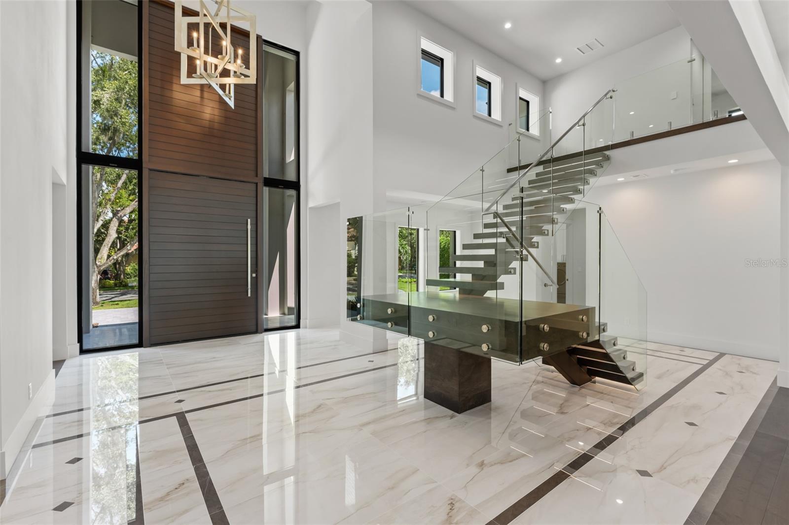 O6439156 Property Photo