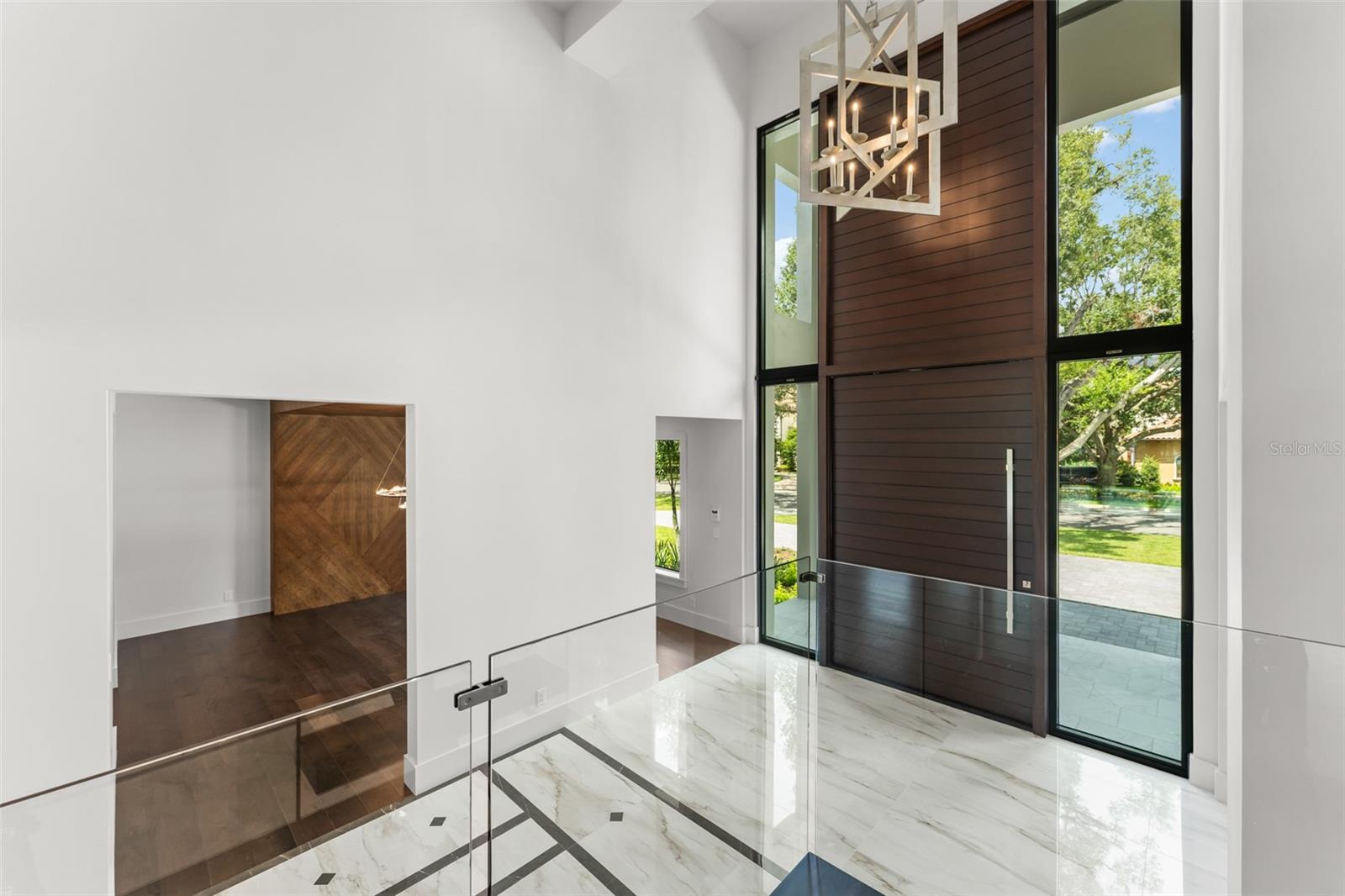 O6439156 Property Photo