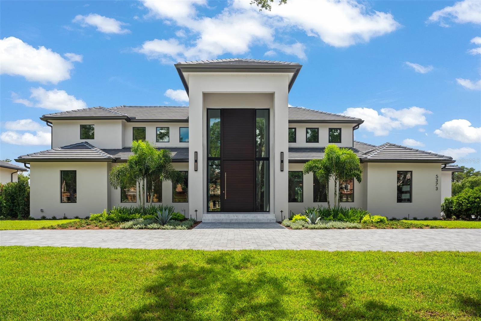 O6439156 Property Photo
