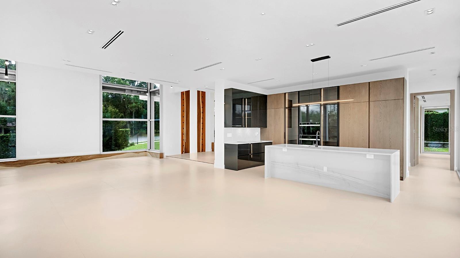 O6439181 Property Photo