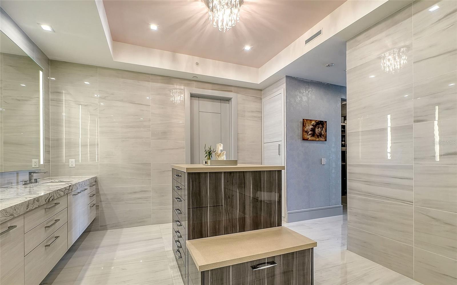 A4705159 Property Photo