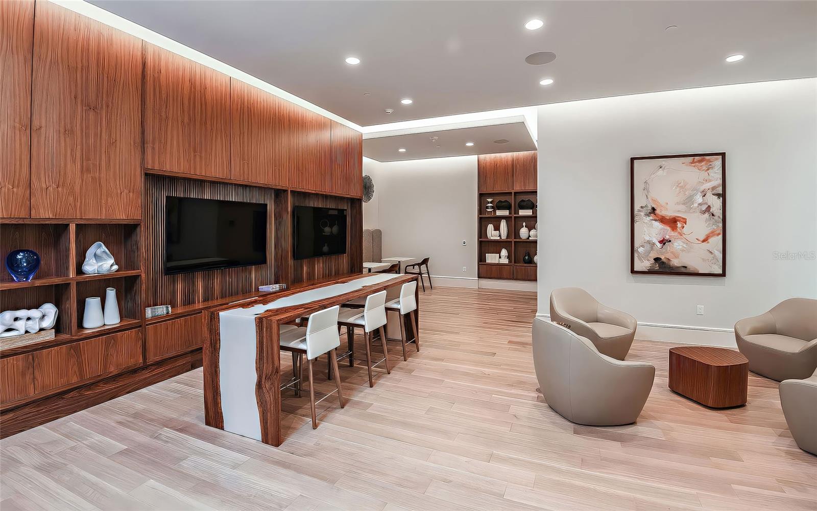 A4705159 Property Photo