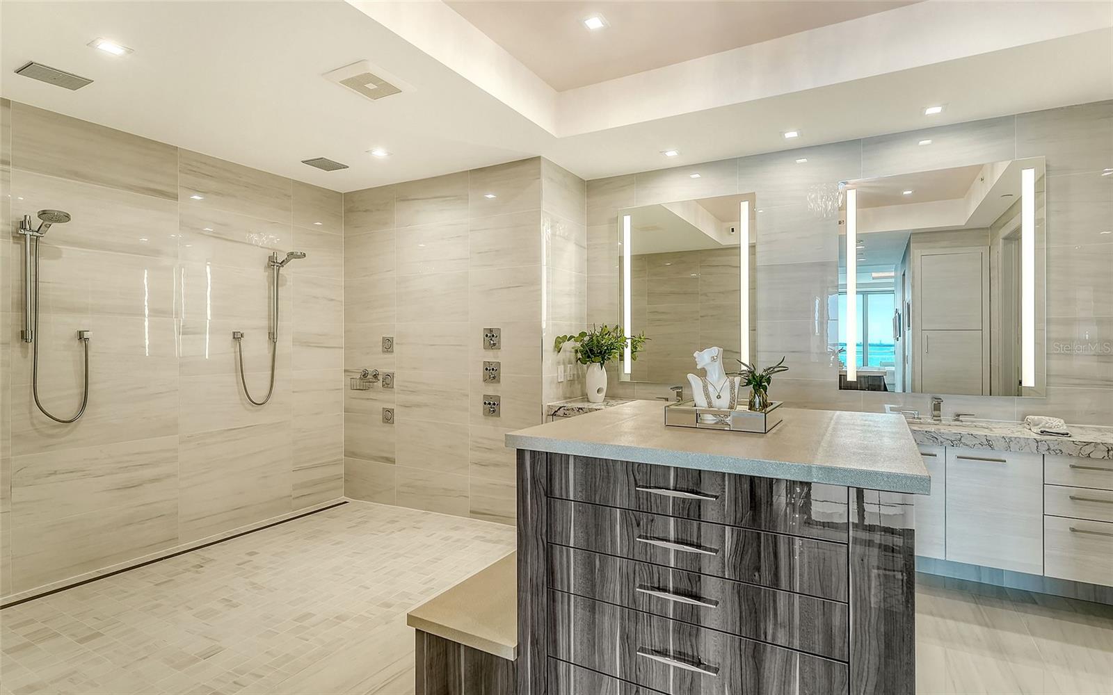 A4705159 Property Photo