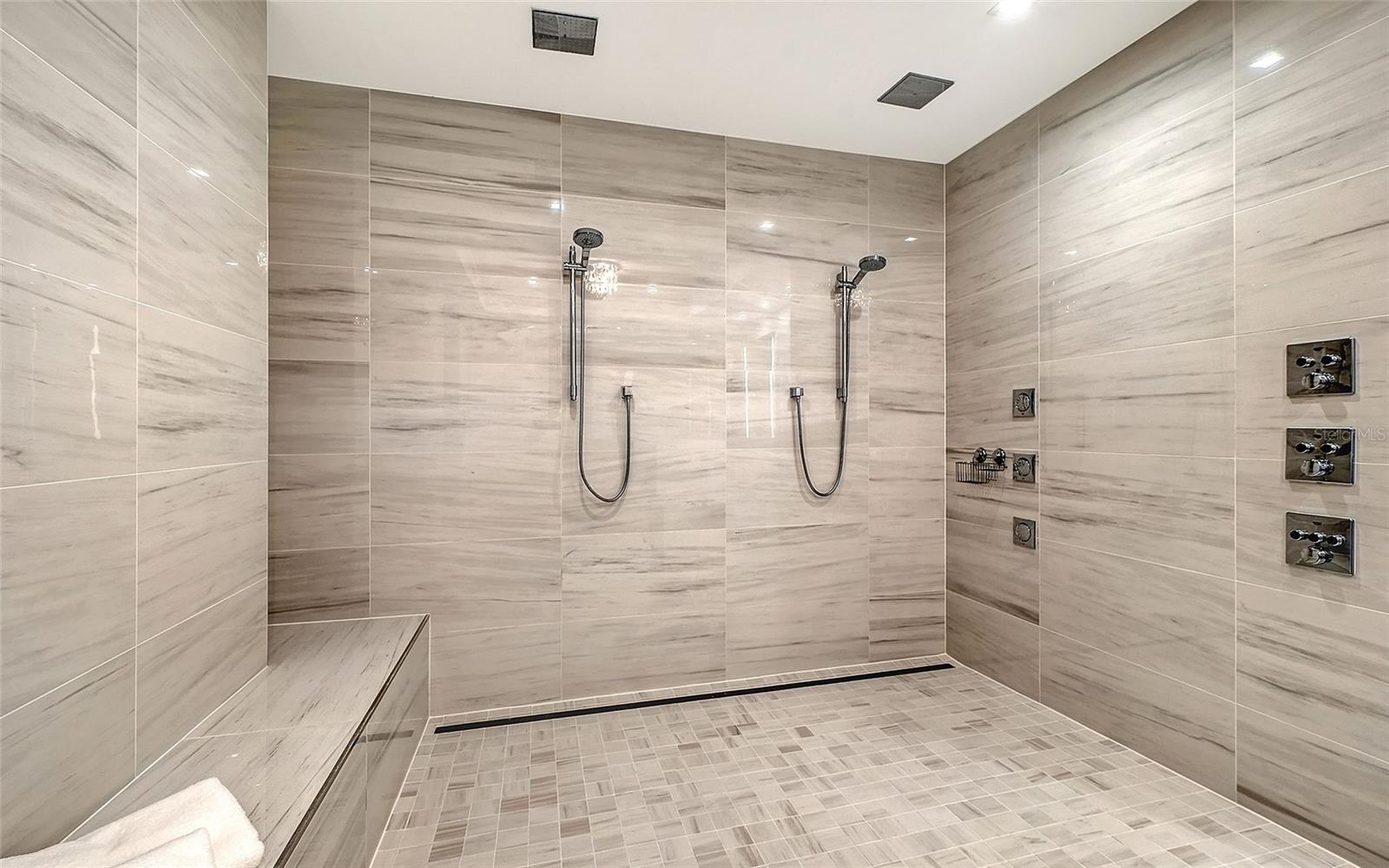 A4705159 Property Photo