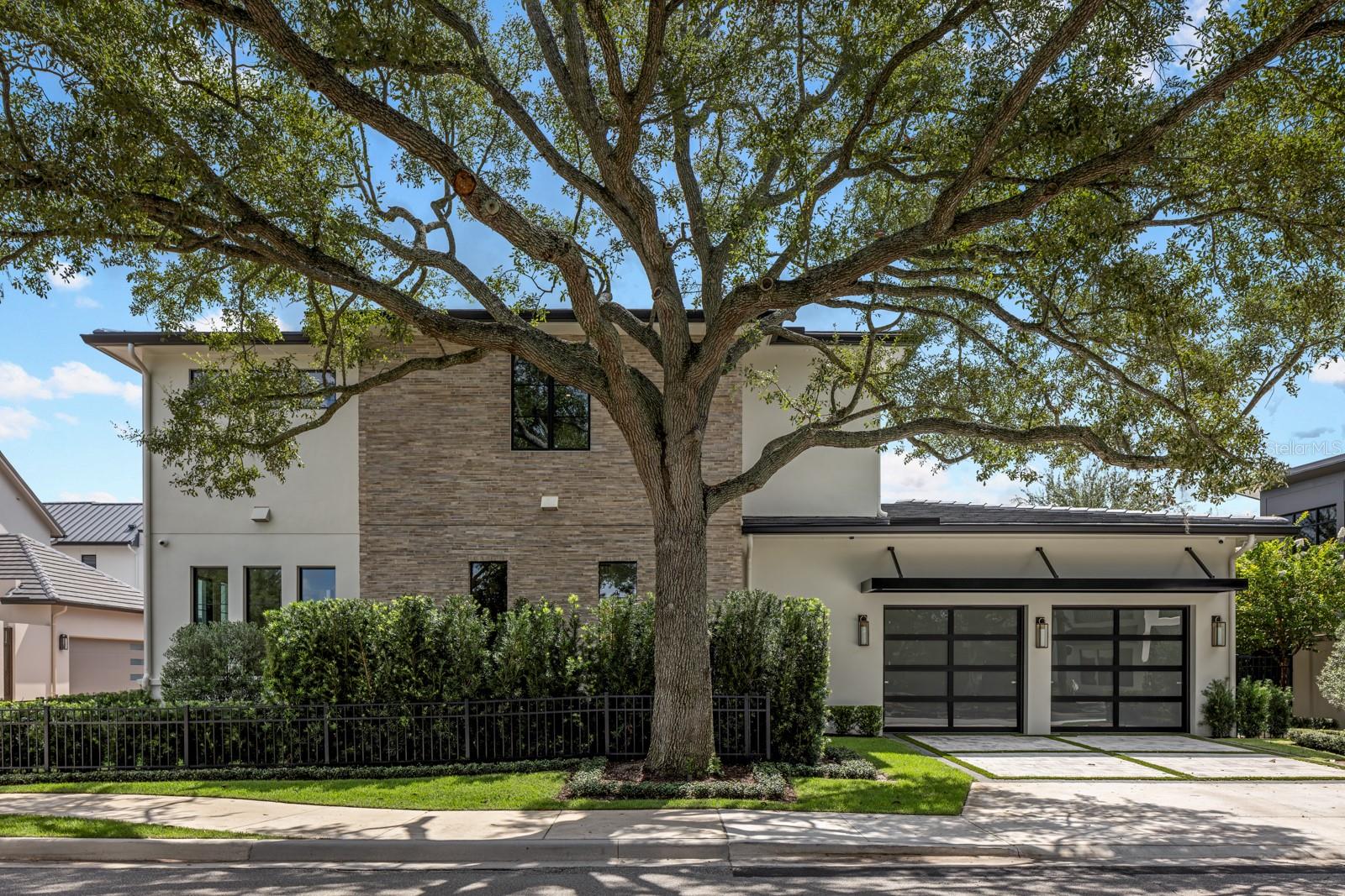 O6439388 Property Photo