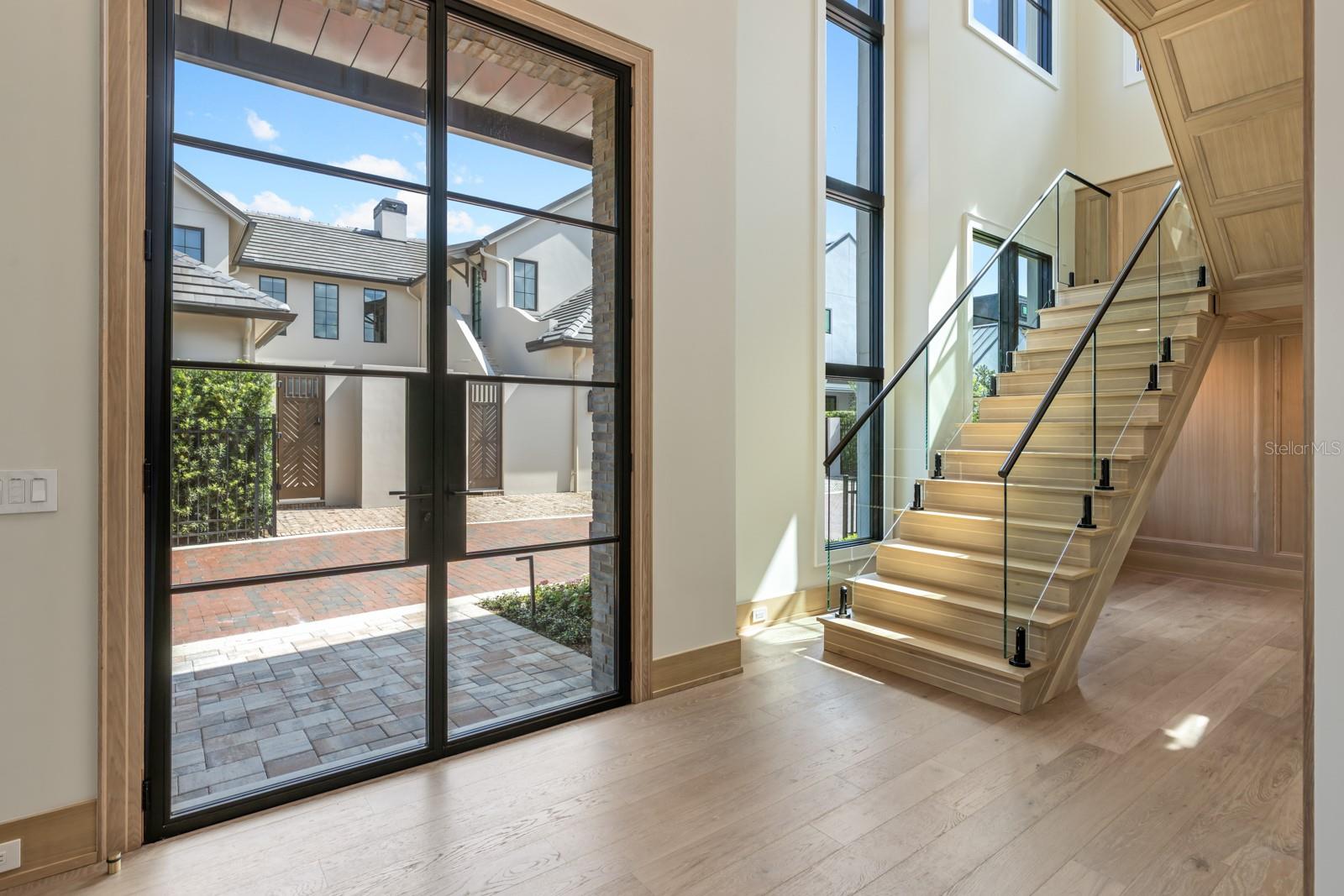 O6439388 Property Photo