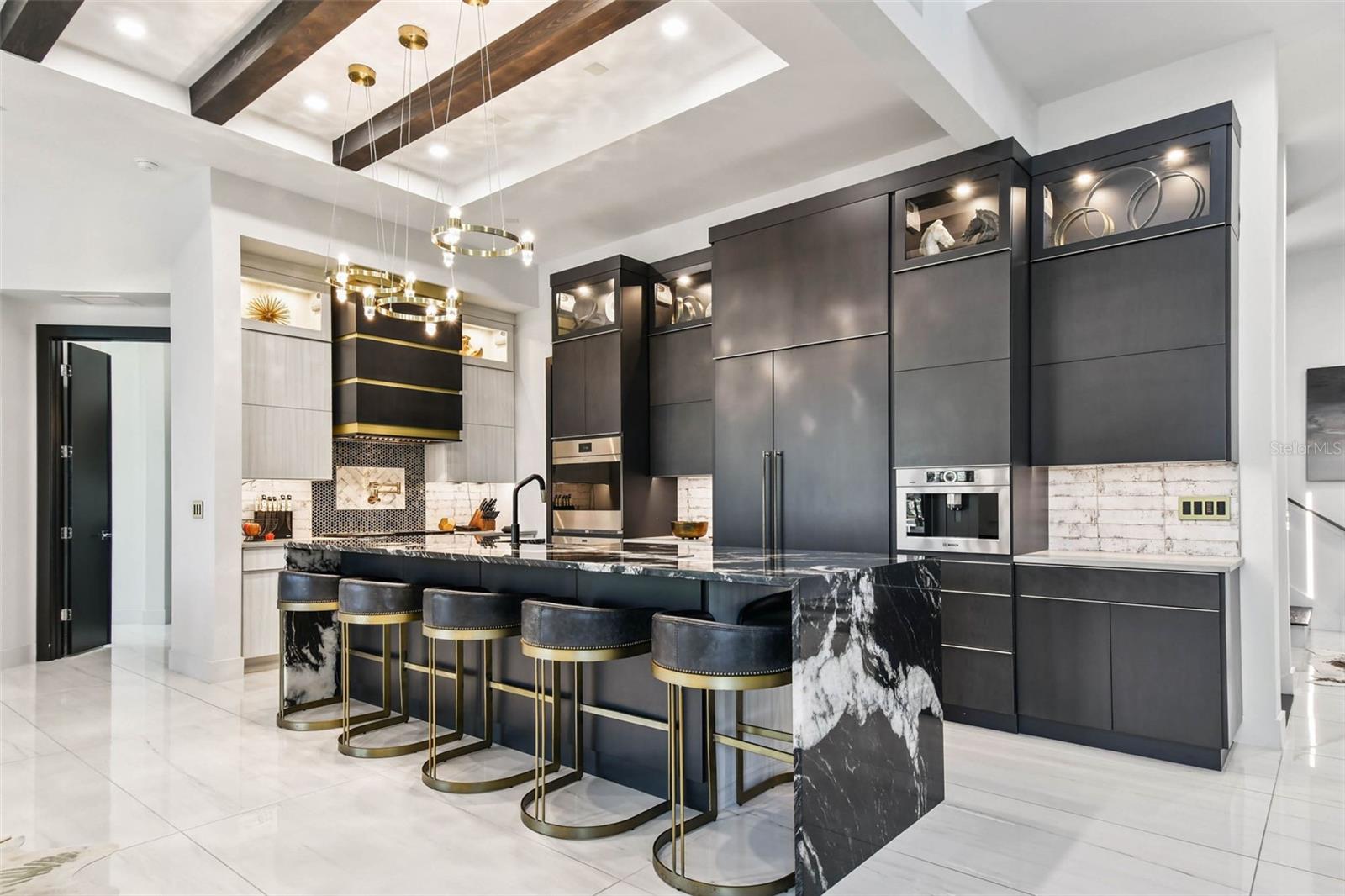 TB8546042 Property Photo