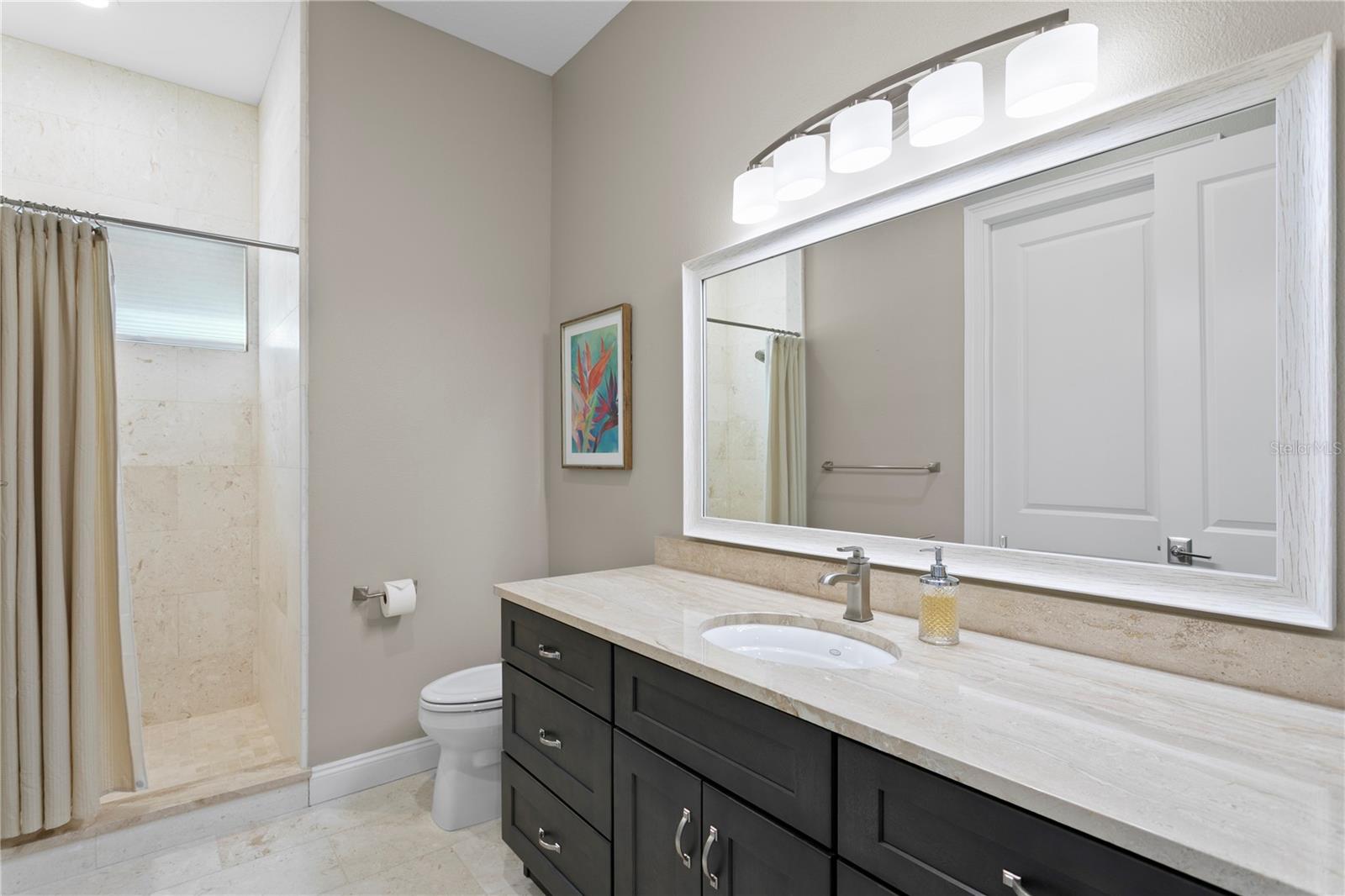 TB8546151 Property Photo