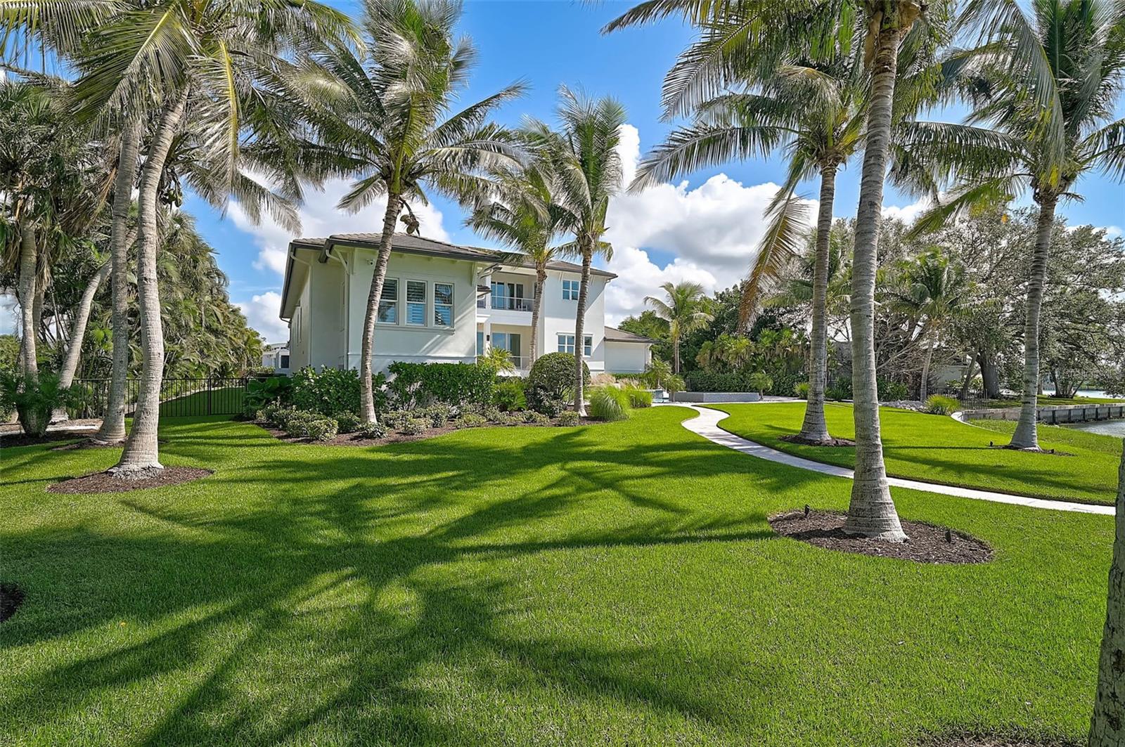 A4705380 Property Photo