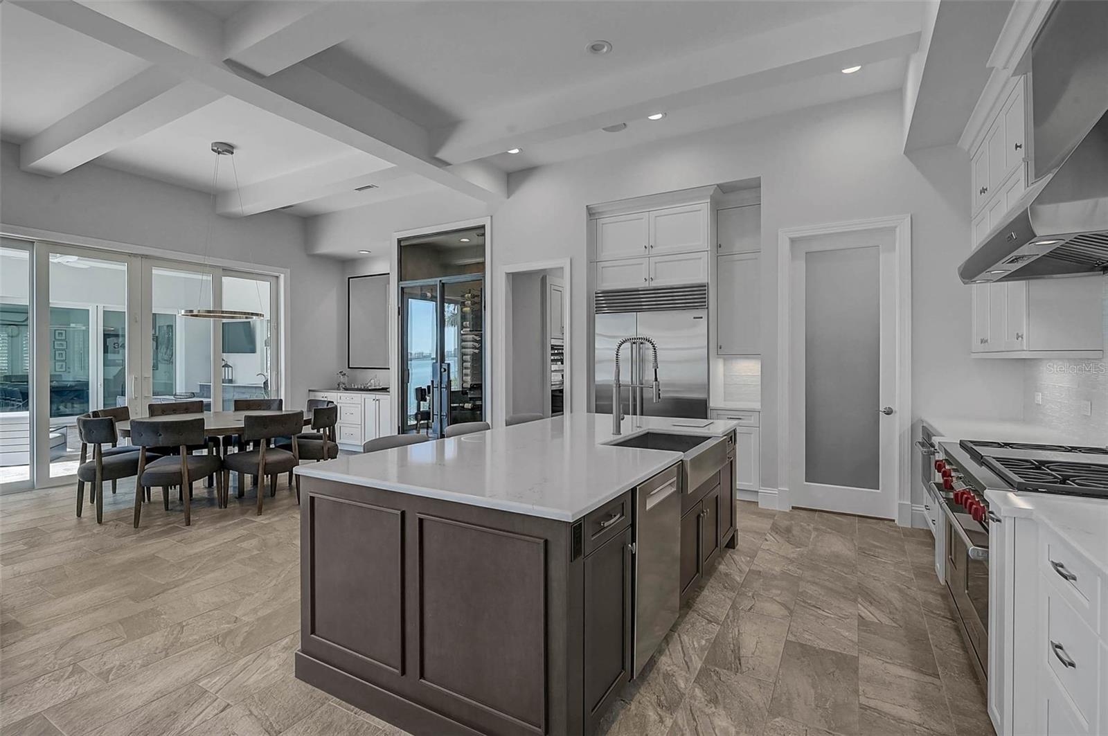 A4705380 Property Photo