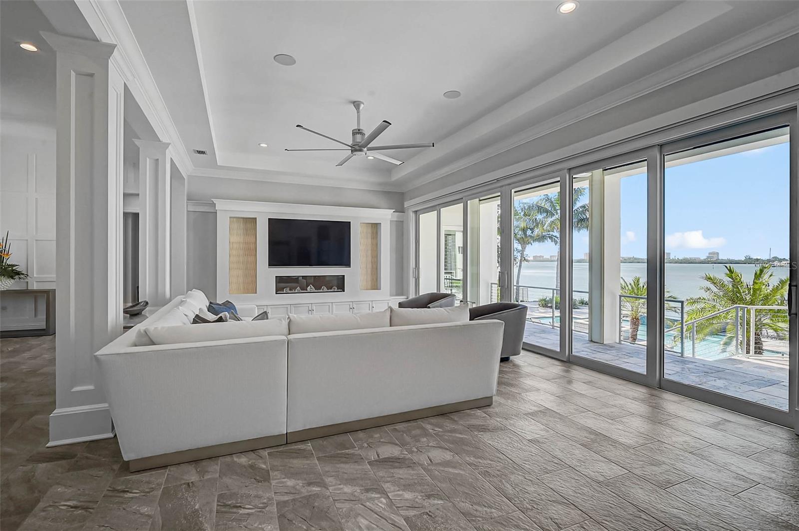 A4705380 Property Photo