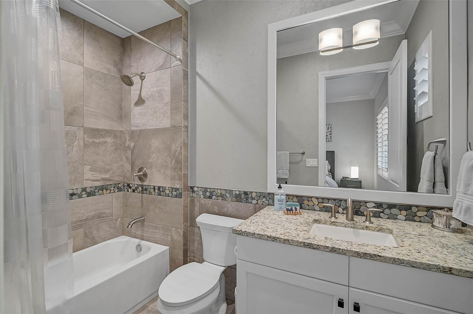 A4705380 Property Photo