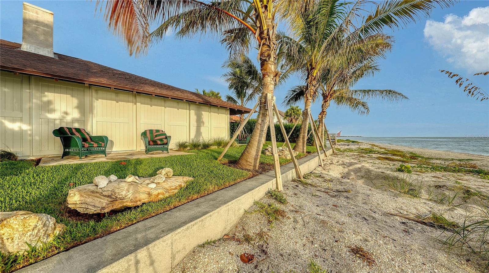 A4705426 Property Photo