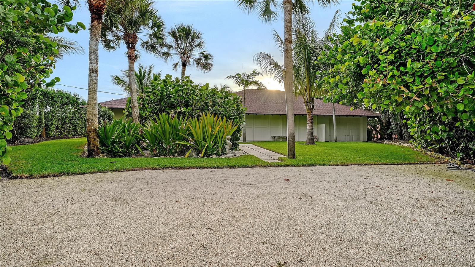 A4705426 Property Photo