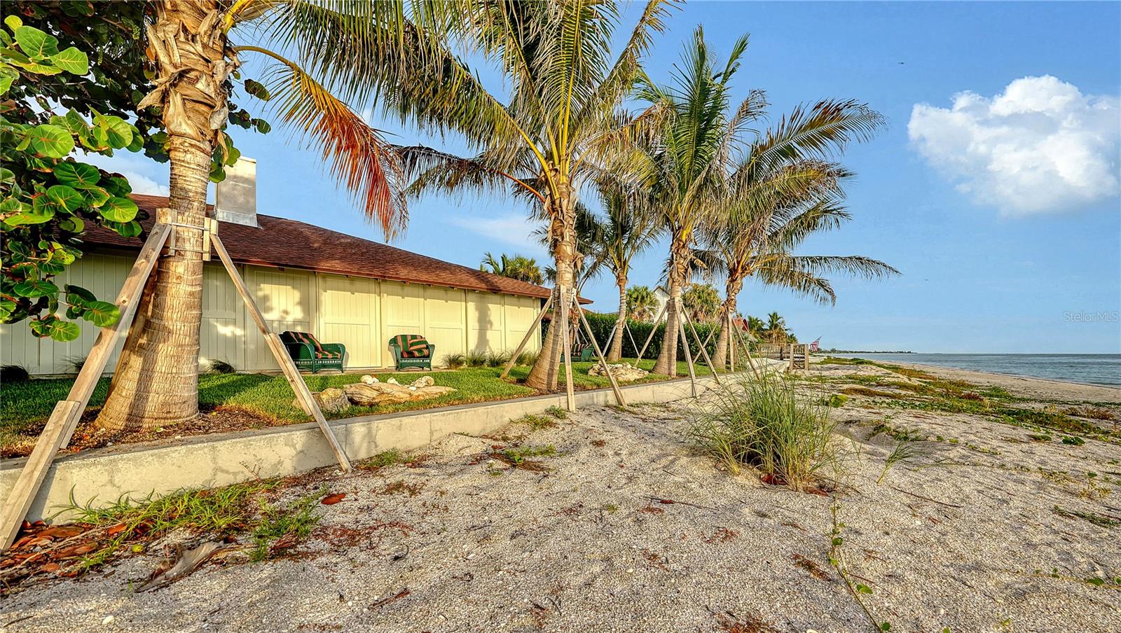 A4705426 Property Photo