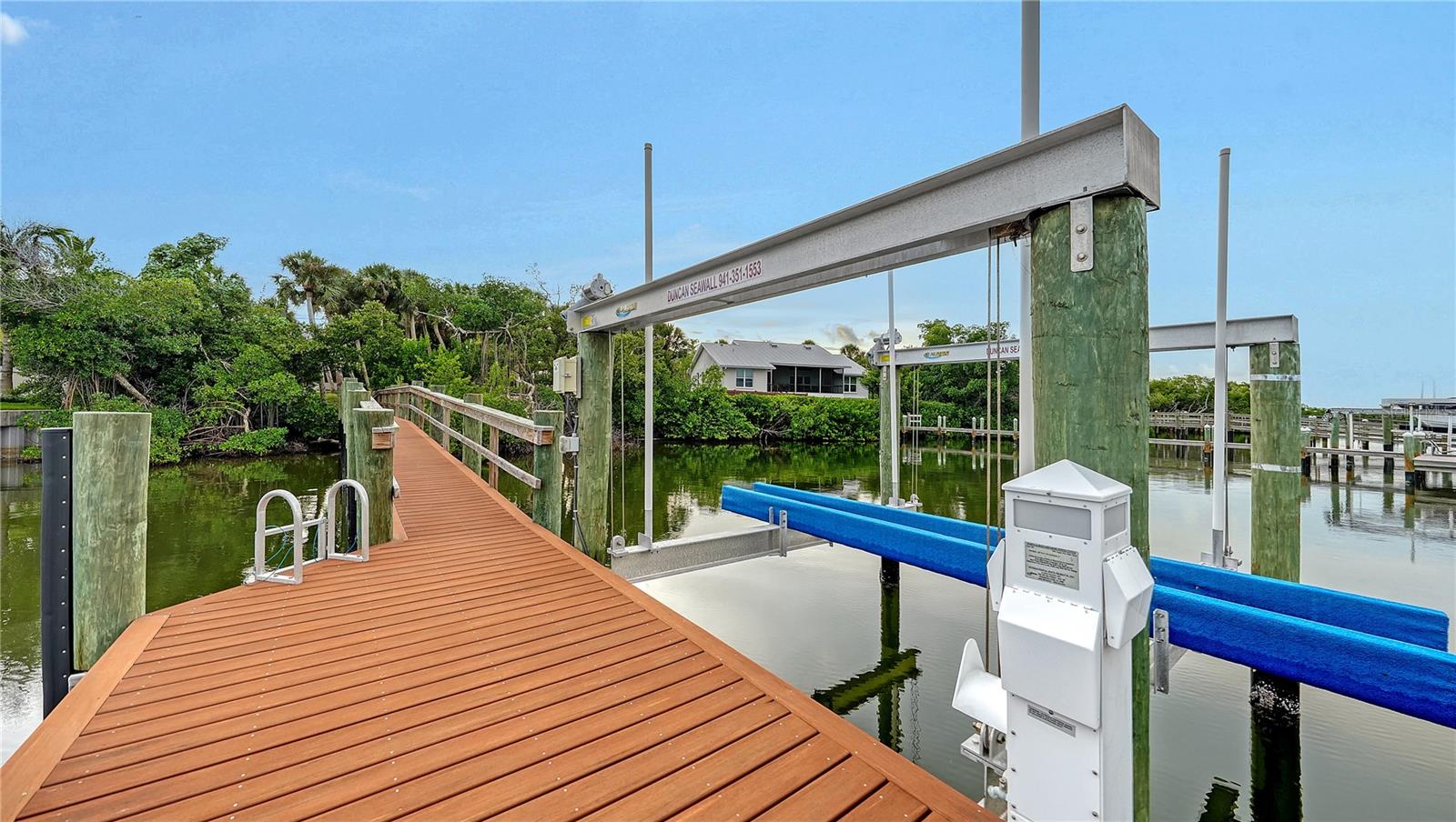 A4705426 Property Photo