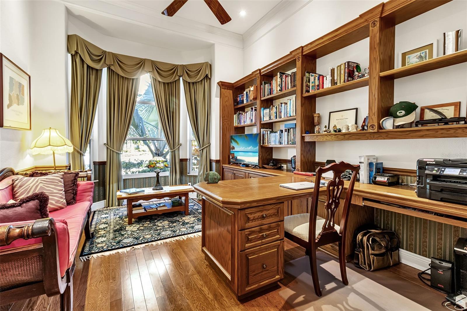 A4705572 Property Photo