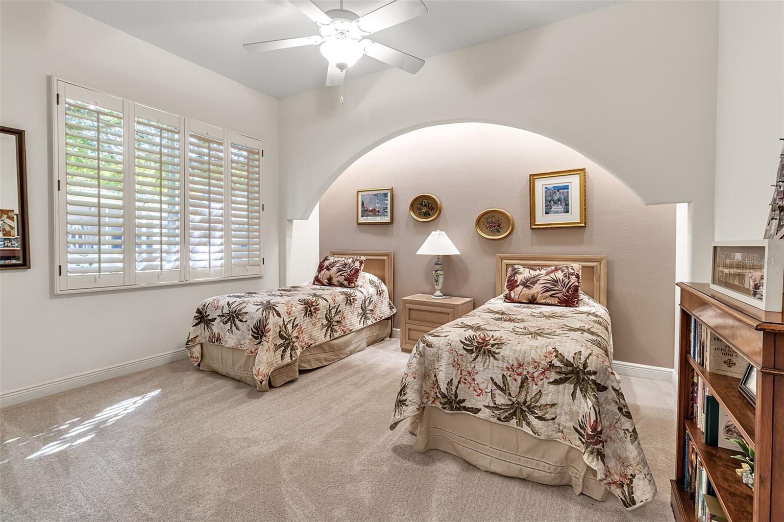 A4705572 Property Photo