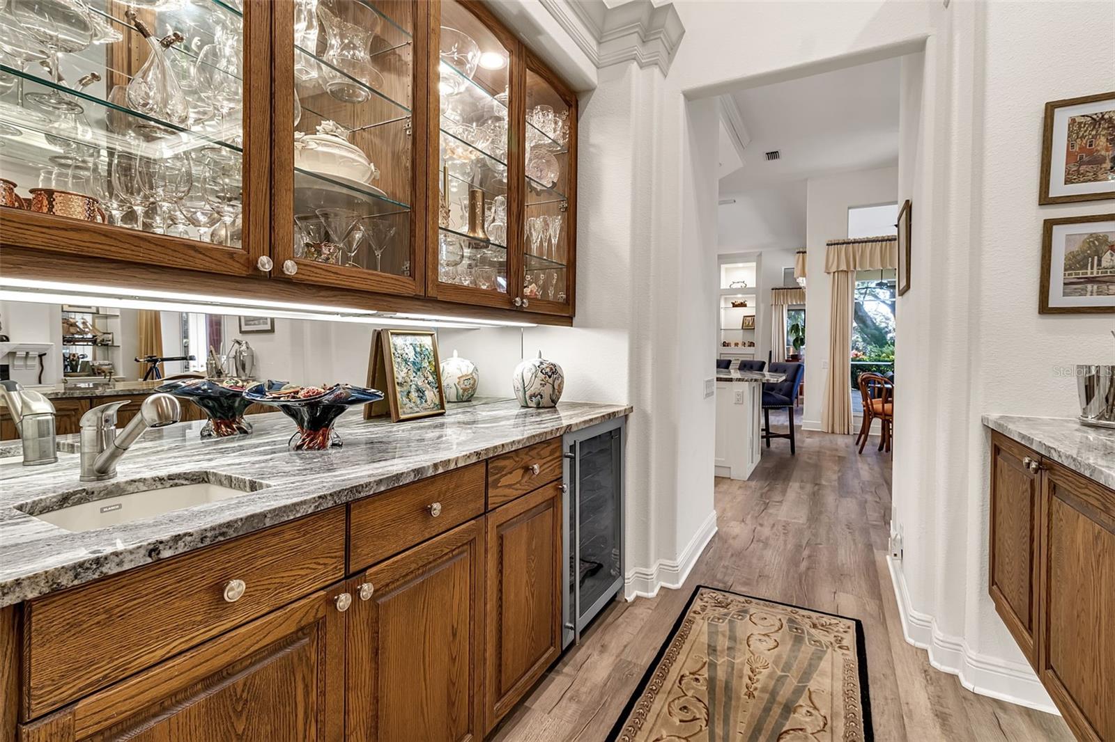 A4705572 Property Photo