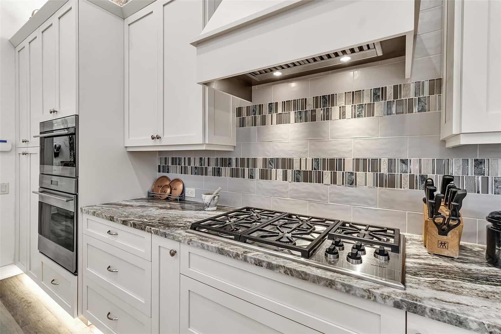 A4705572 Property Photo