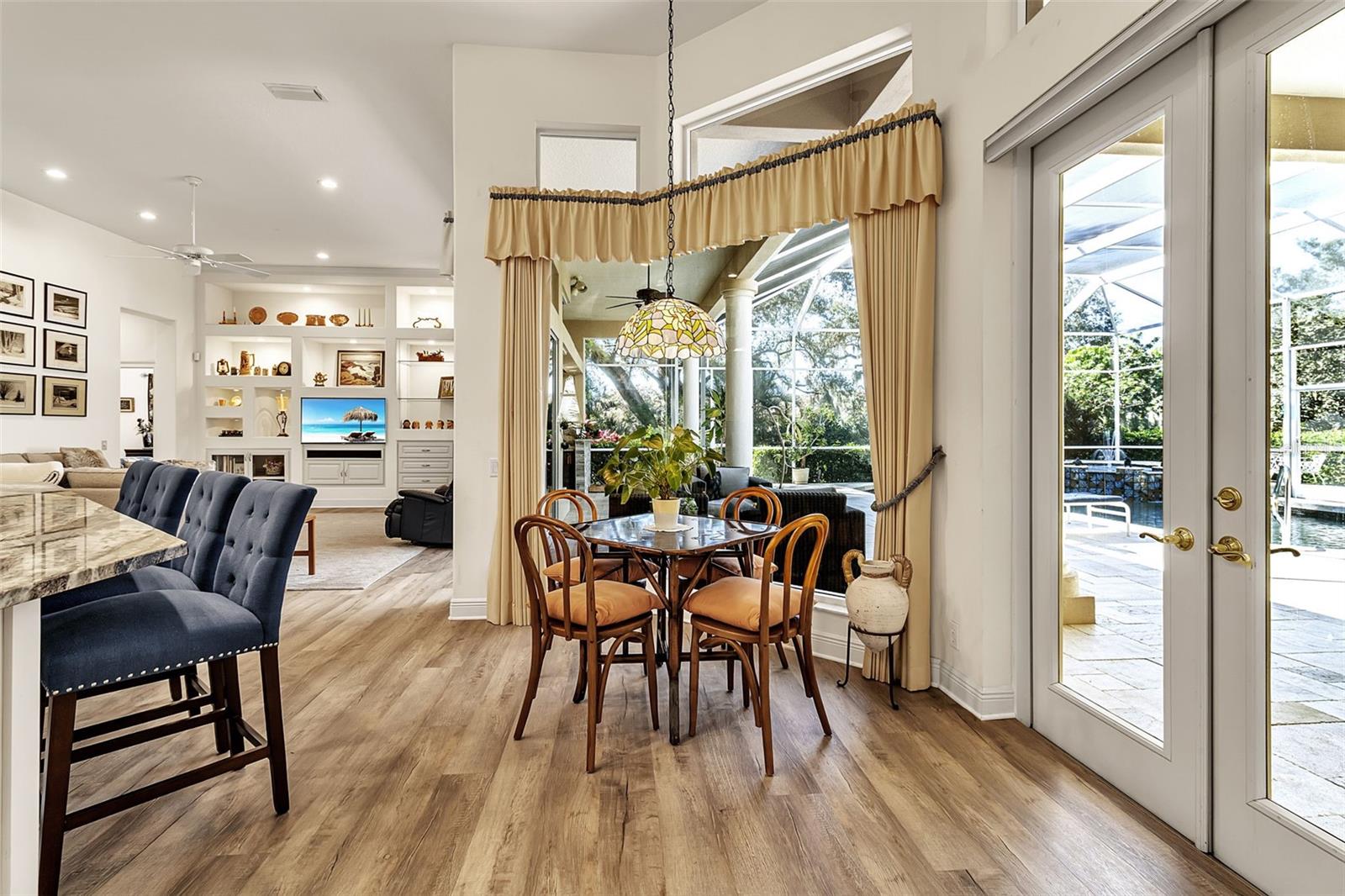 A4705572 Property Photo