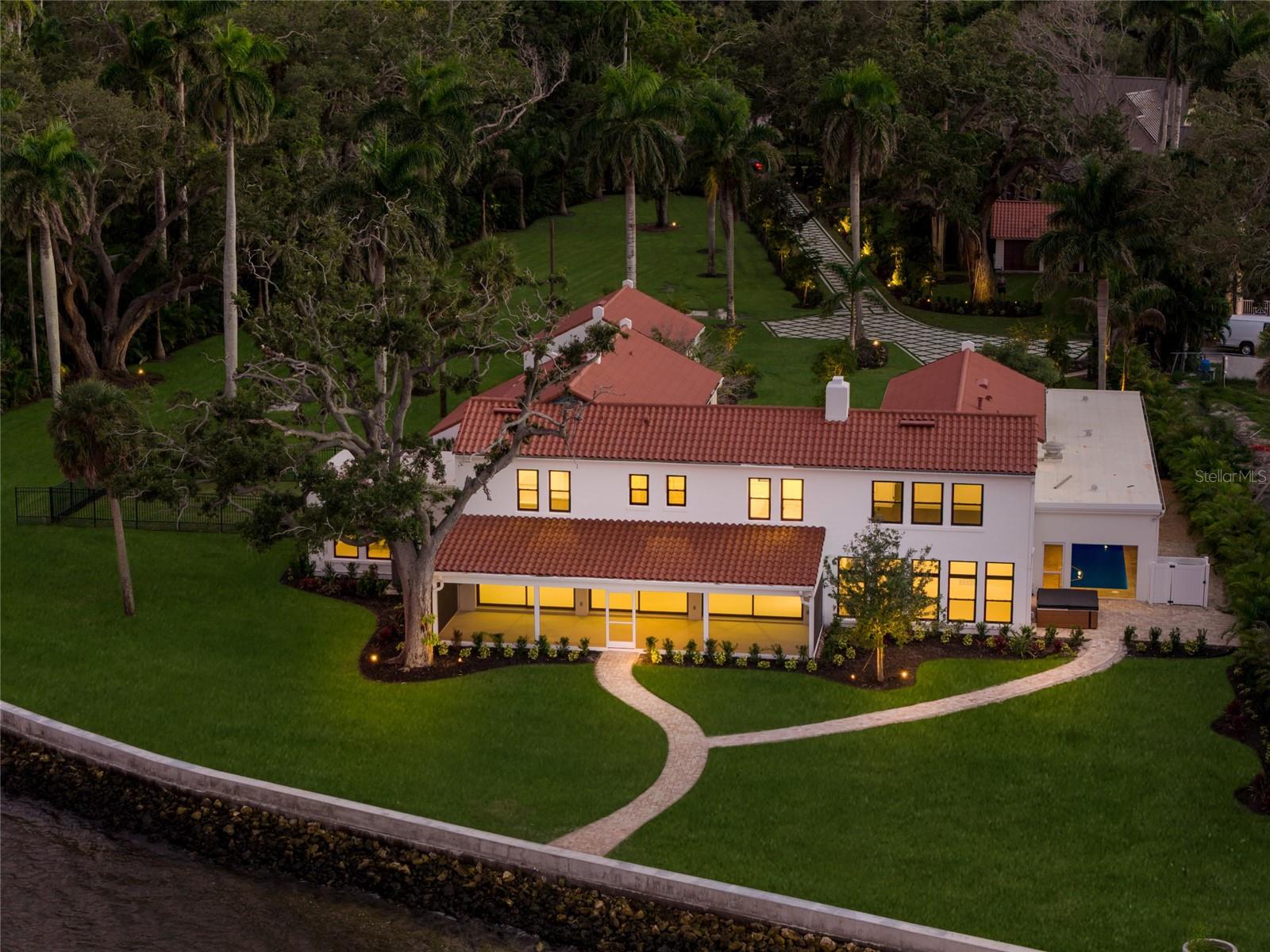 A4705701 Property Photo