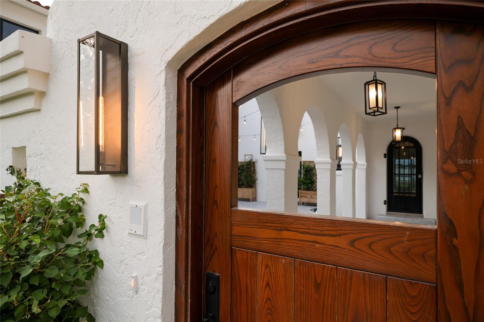 A4705701 Property Photo