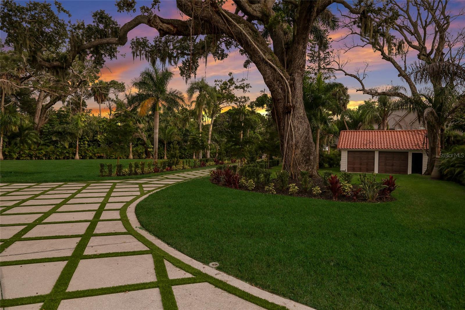 A4705701 Property Photo
