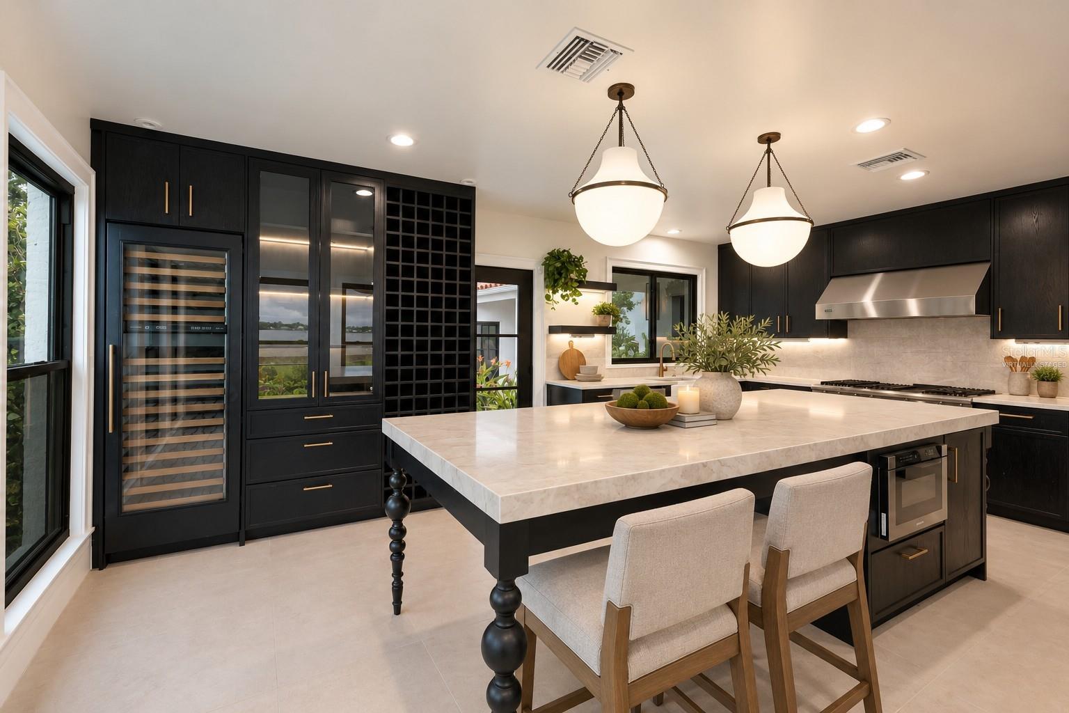 A4705701 Property Photo