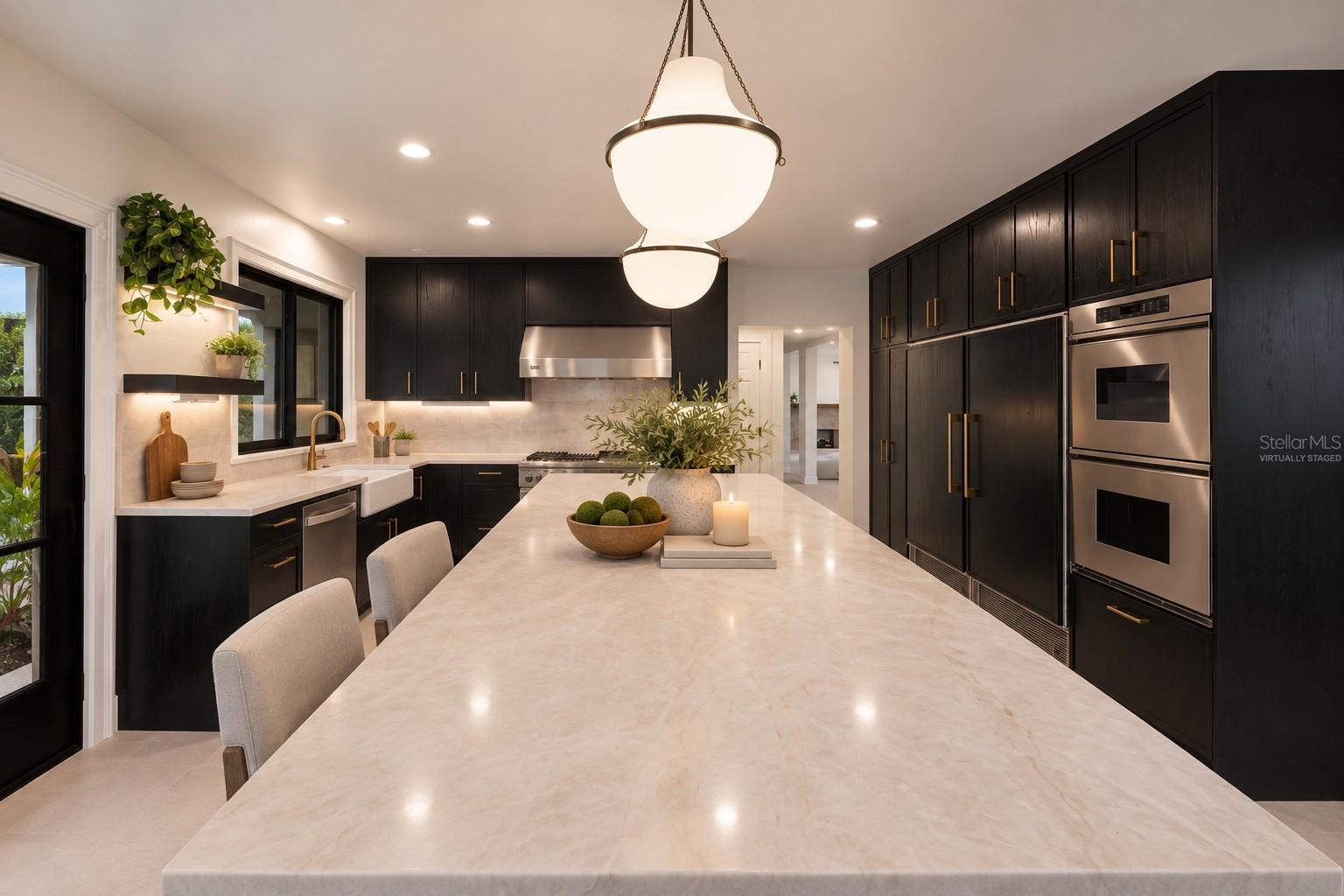 A4705701 Property Photo