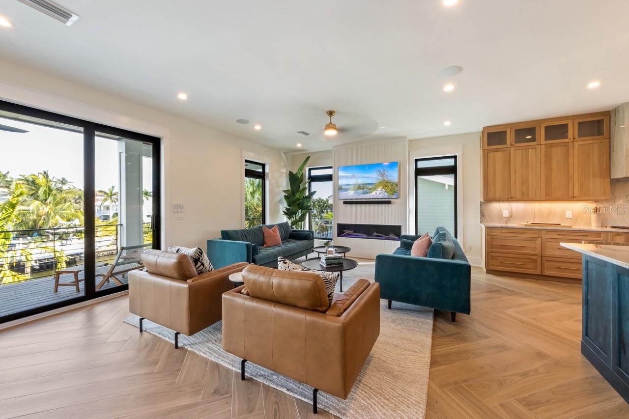 A4705734 Property Photo
