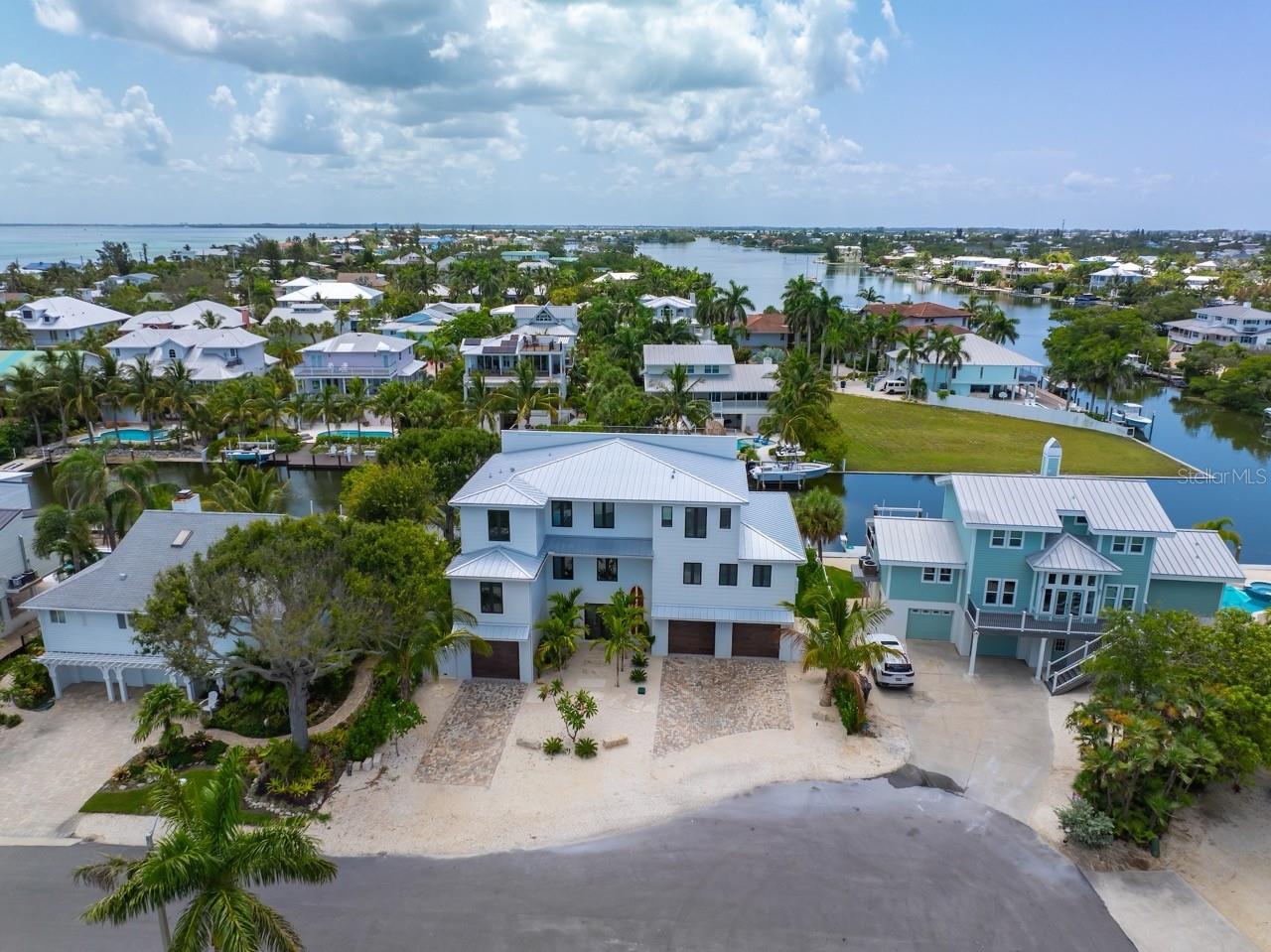 A4705734 Property Photo